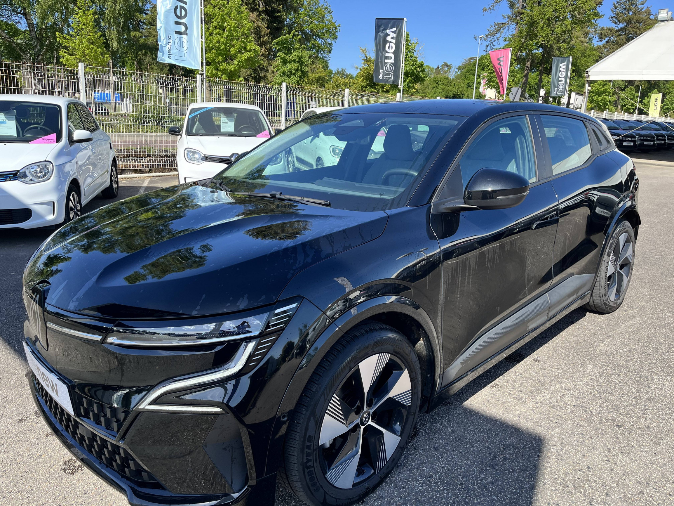 Renault Megane E-Tech  EV40 130ch standard charge occasion de 2023 en vente à Ploërmel