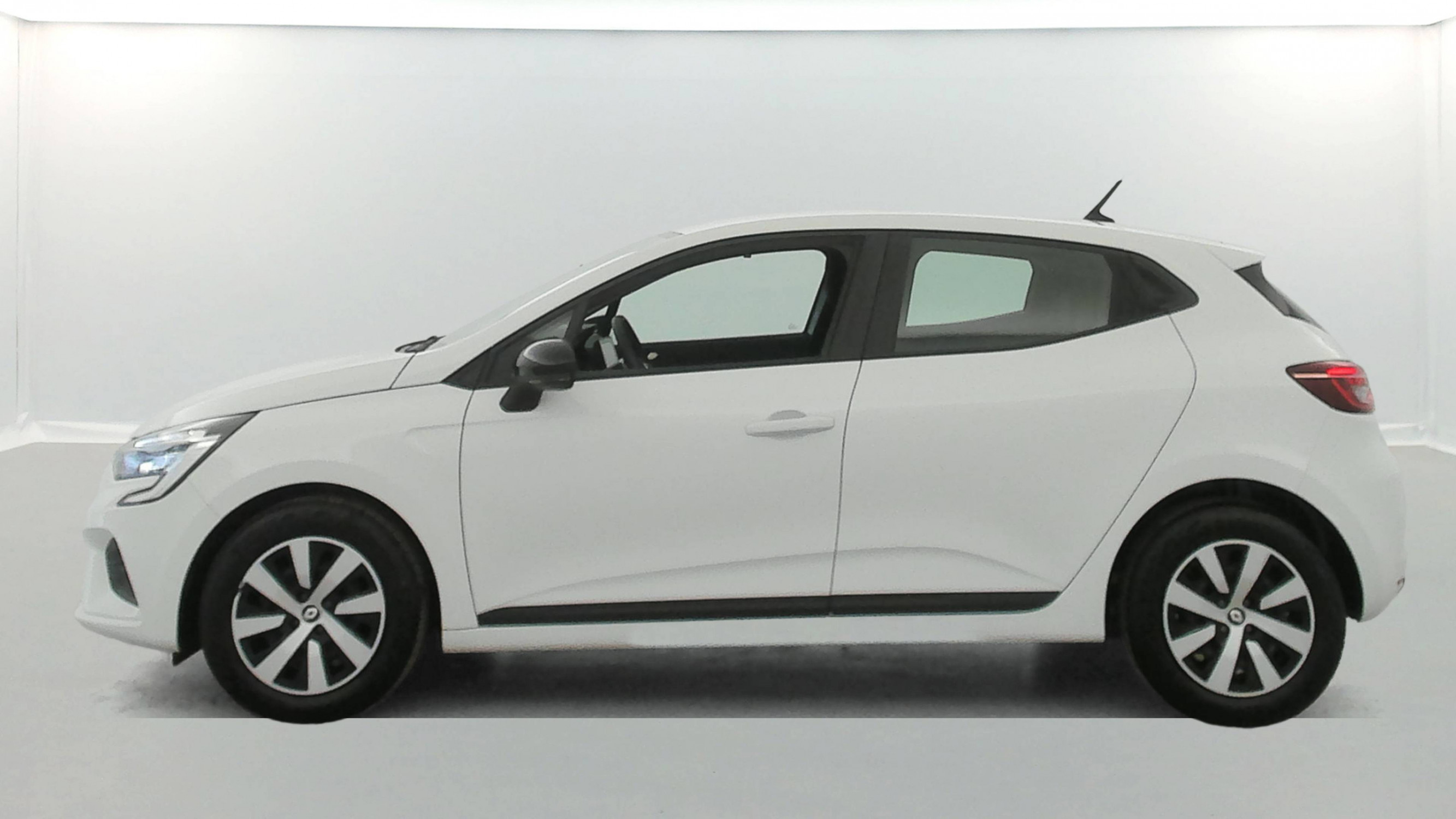 Vente en ligne Renault Clio 5 Clio TCe 90 au prix de 14 890 €