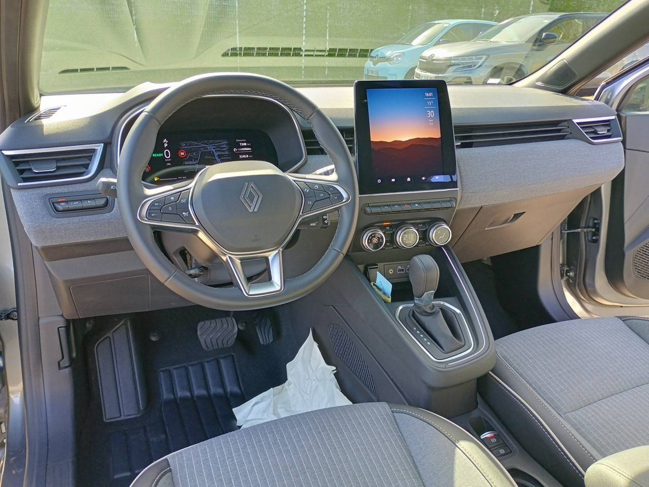 Vente en ligne Renault Clio 5 Clio E-Tech full hybrid 145 ch GSR2 au prix de 22 990 €