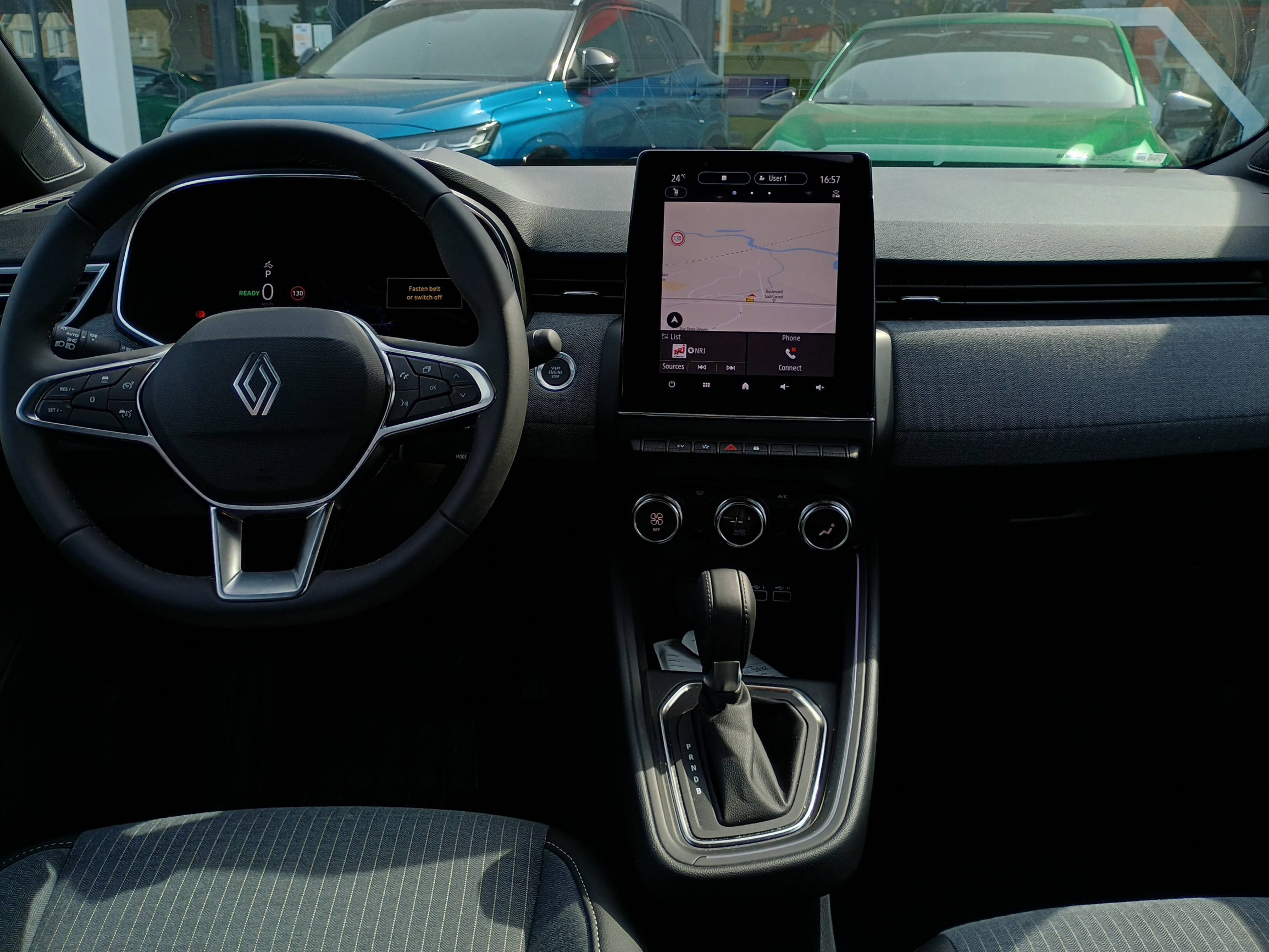 Vente en ligne Renault Clio 5 Clio E-Tech full hybrid 145 ch GSR2 au prix de 23 590 €