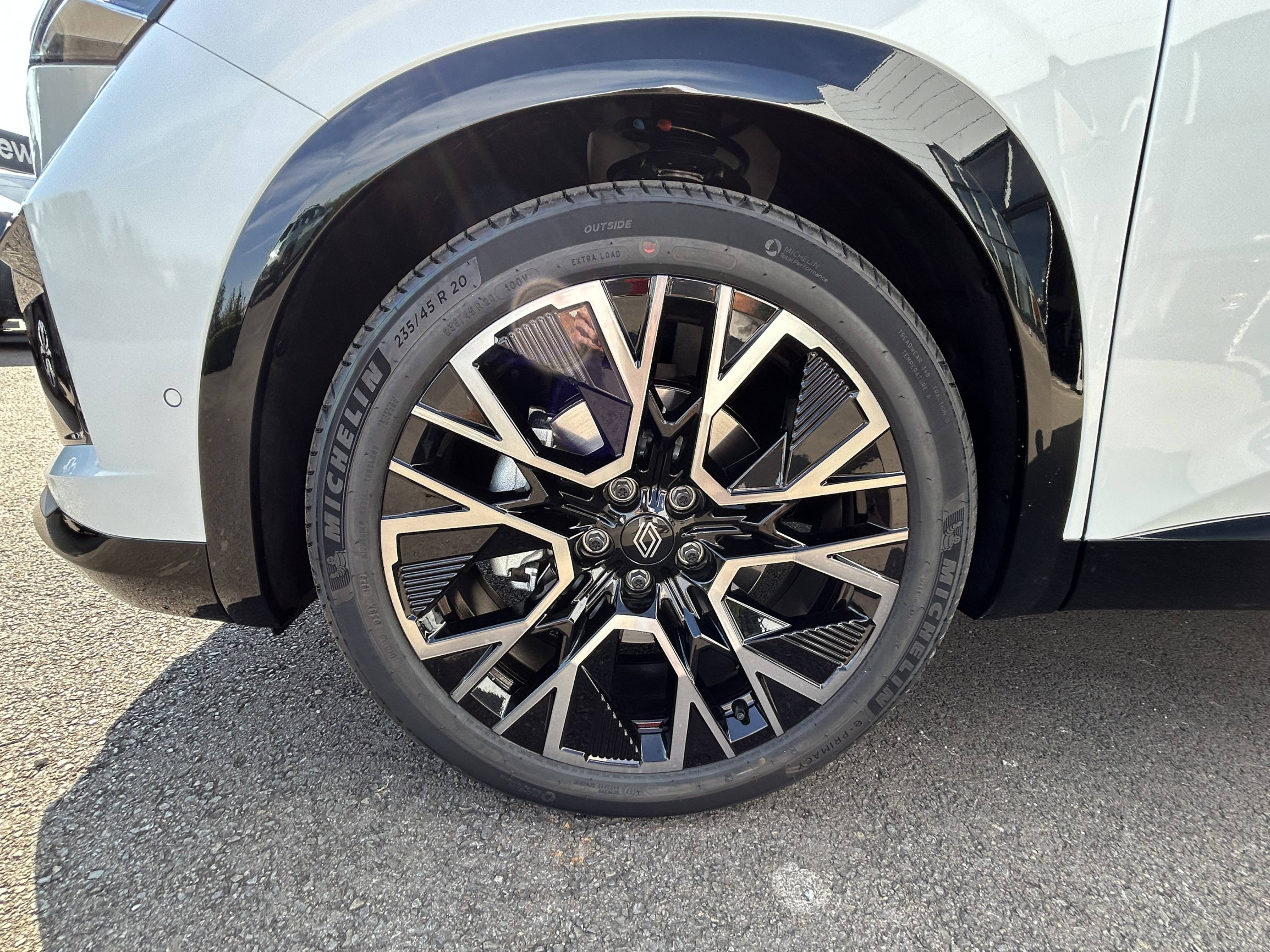 Vente en ligne Renault Austral  full hybrid E-Tech 200 ch au prix de 42 980 €