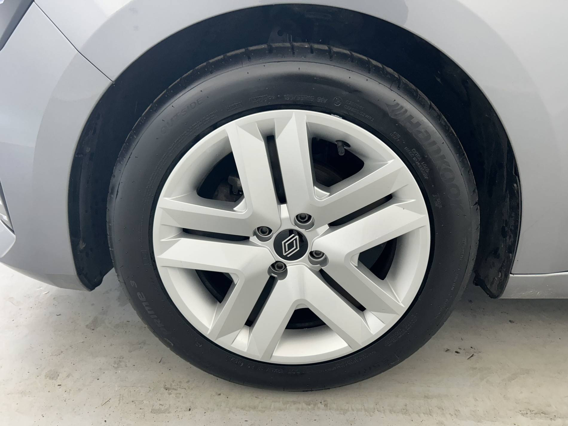 Vente en ligne Renault Clio 5 Clio TCe 90 ch GSR2 au prix de 14 990 €