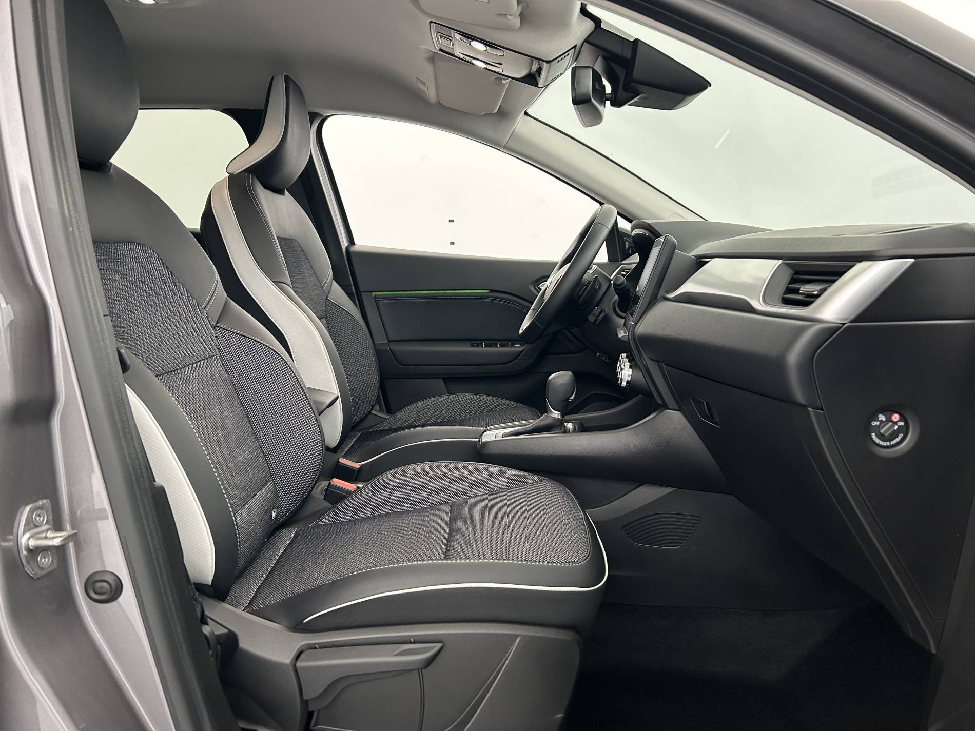 Vente en ligne Renault Captur  mild hybrid 160 EDC au prix de 20 490 €