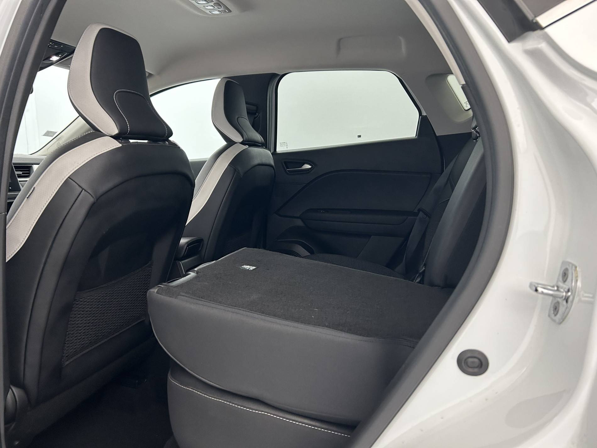Vente en ligne Renault Captur  E-Tech 145 - 21 au prix de 18 490 €