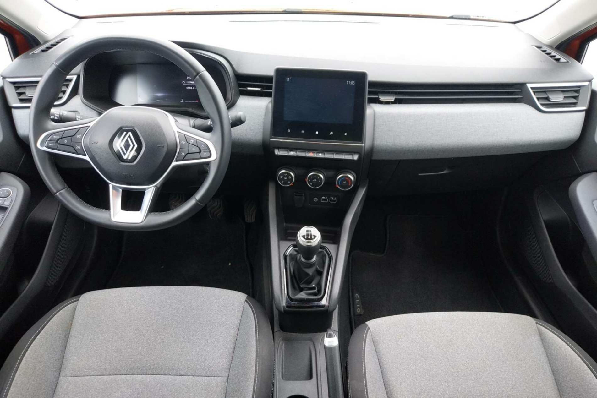 Vente en ligne Renault Clio 5 Clio SCe 65 au prix de 13 990 €