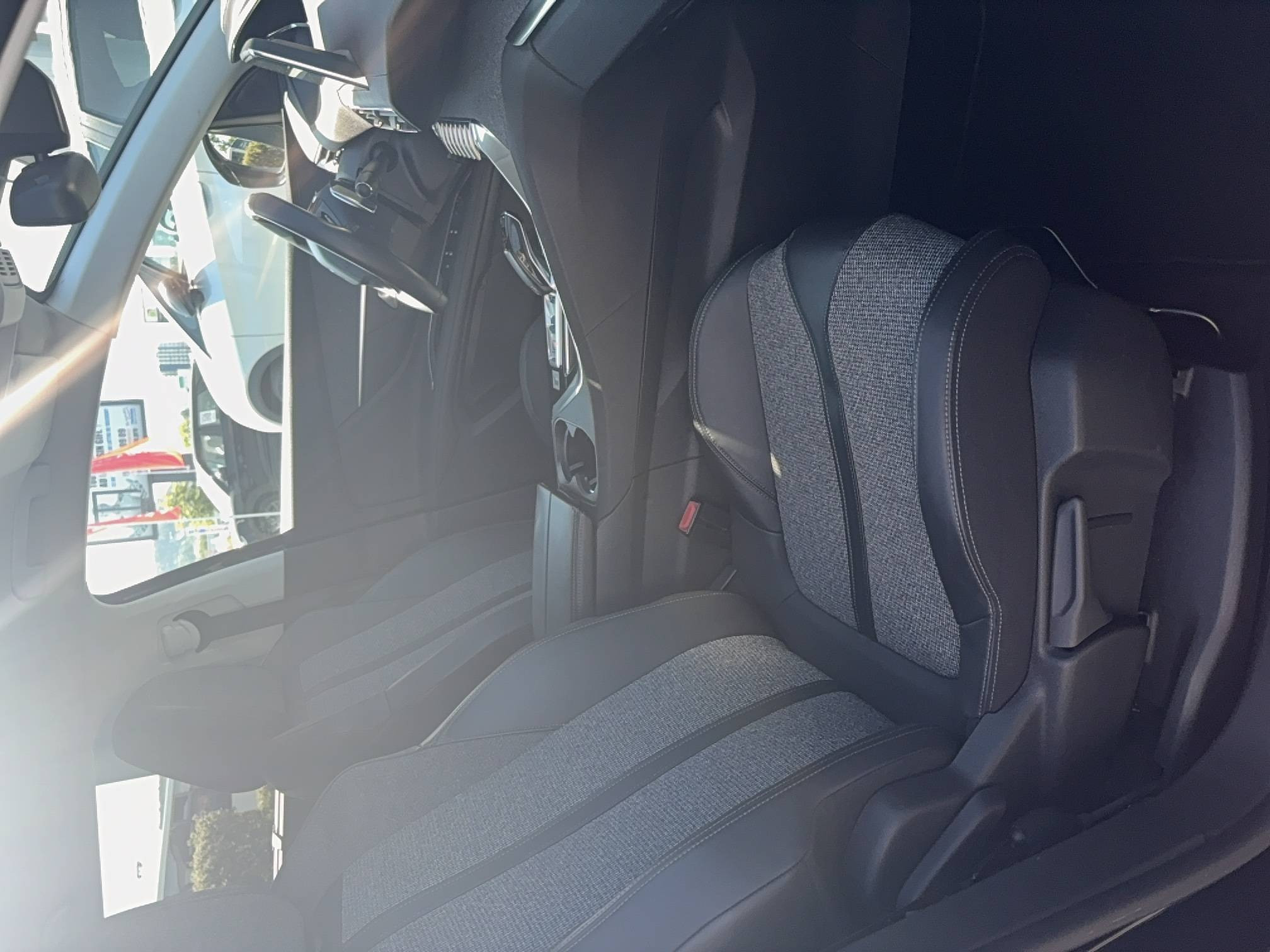 Vente en ligne Peugeot 5008  1.6 BlueHDi 120ch S&S EAT6 7 Places au prix de 14 990 €