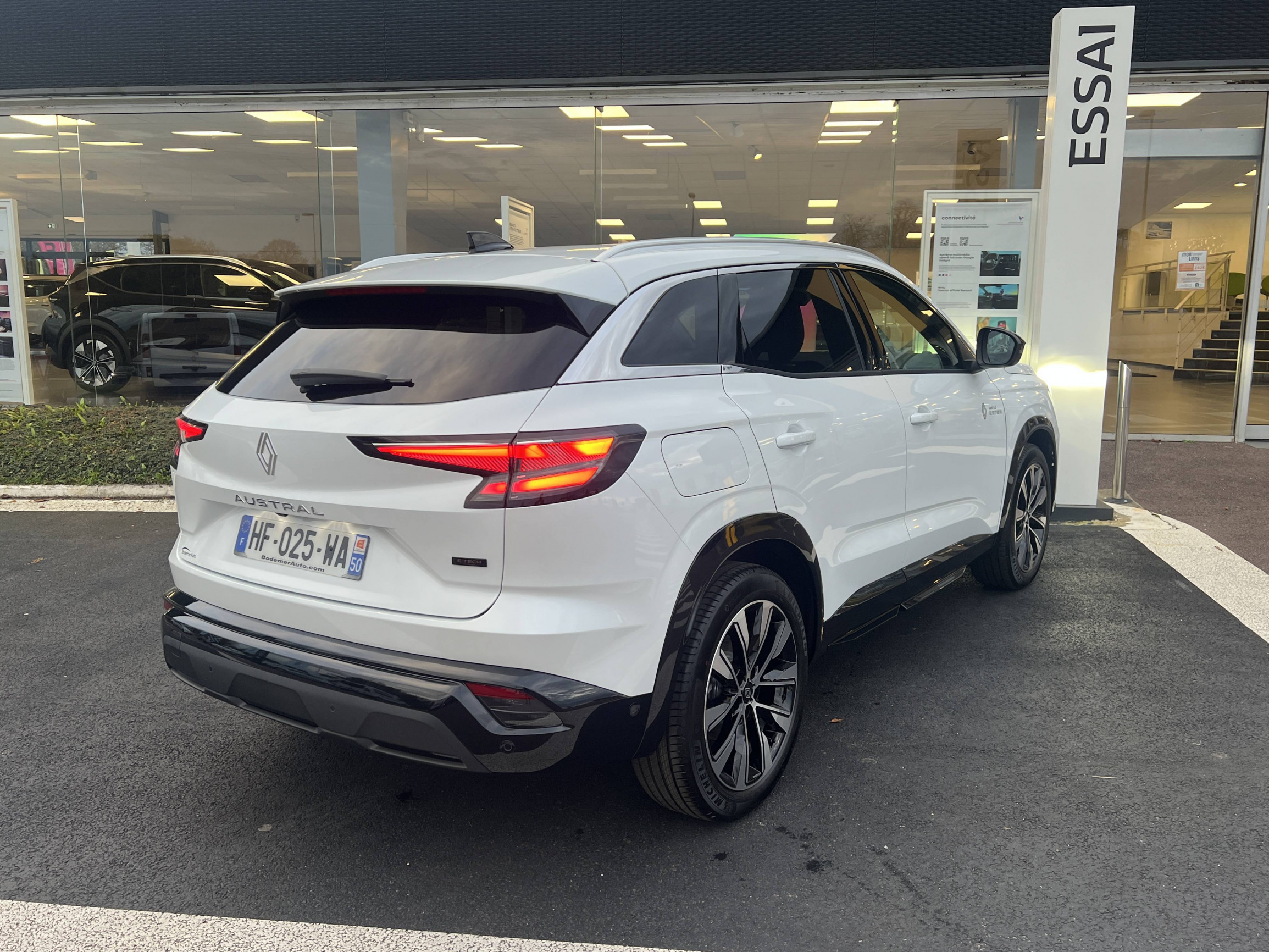 Vente en ligne Renault Austral  full hybrid E-Tech 200 ch au prix de 37 490 €