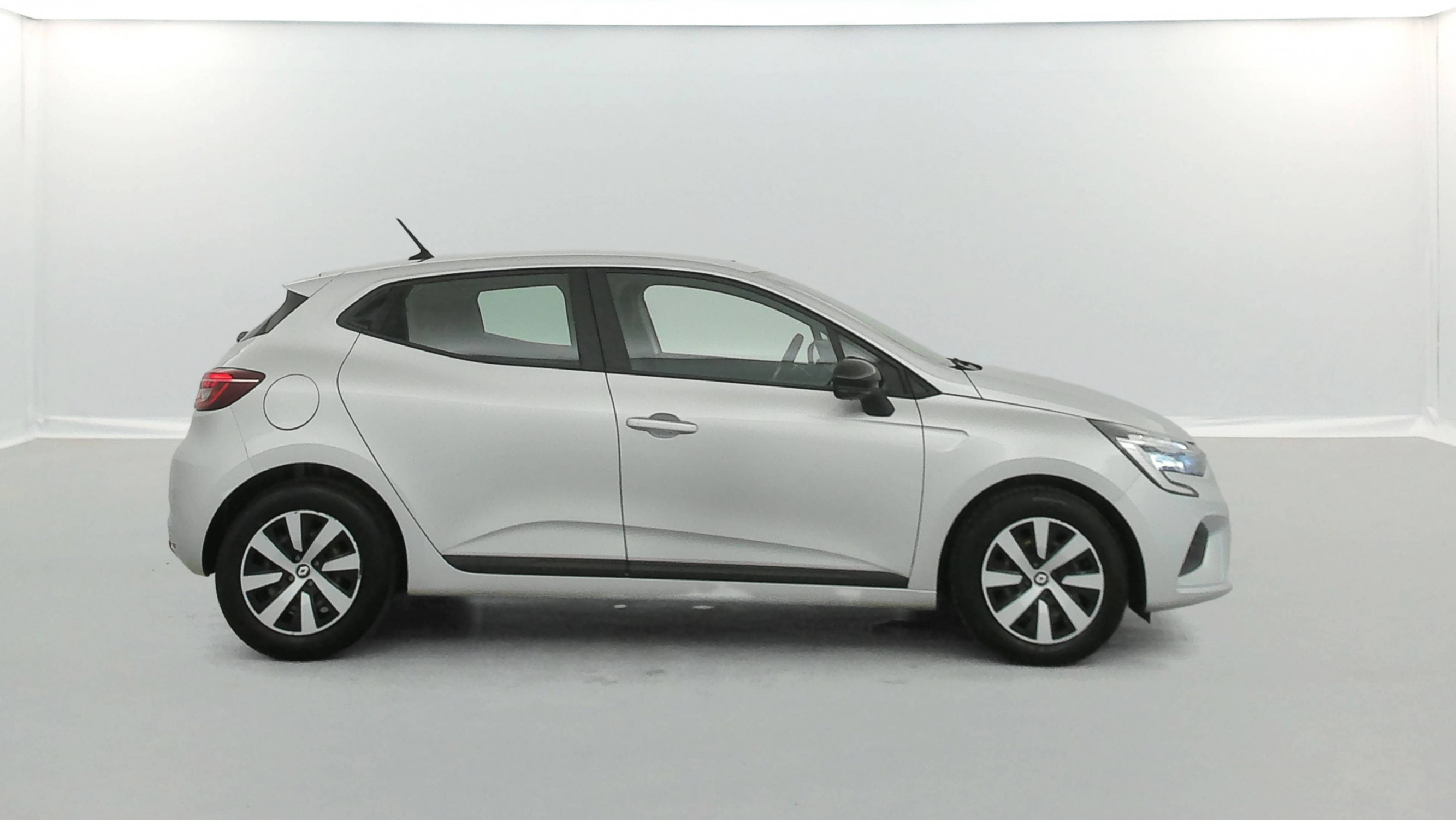 Vente en ligne Renault Clio 5 Clio TCe 90 au prix de 13 990 €