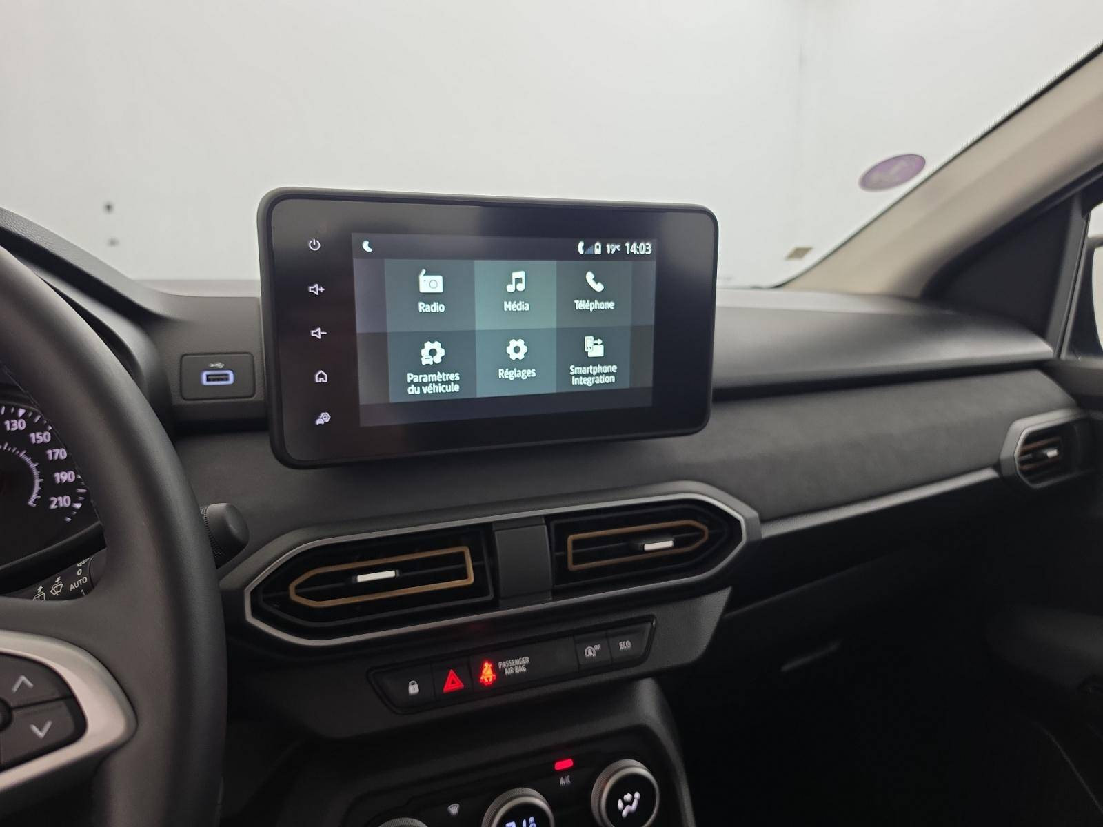 Vente en ligne Dacia Sandero  ECO-G 100 au prix de 15 900 €