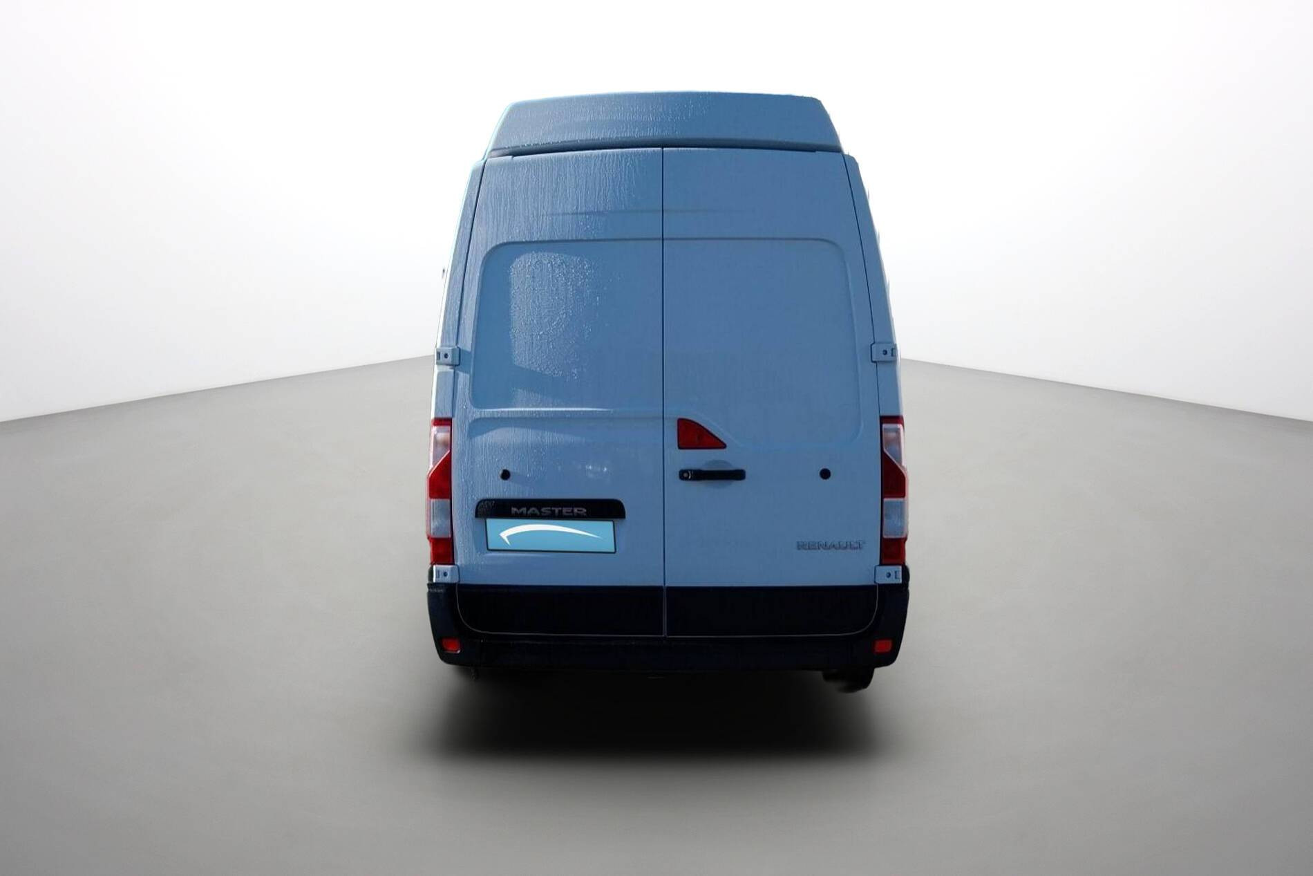Vente en ligne Renault Master Fourgon MASTER FGN TRAC F3500 L3H3 BLUE DCI 135 au prix de 28 790 €