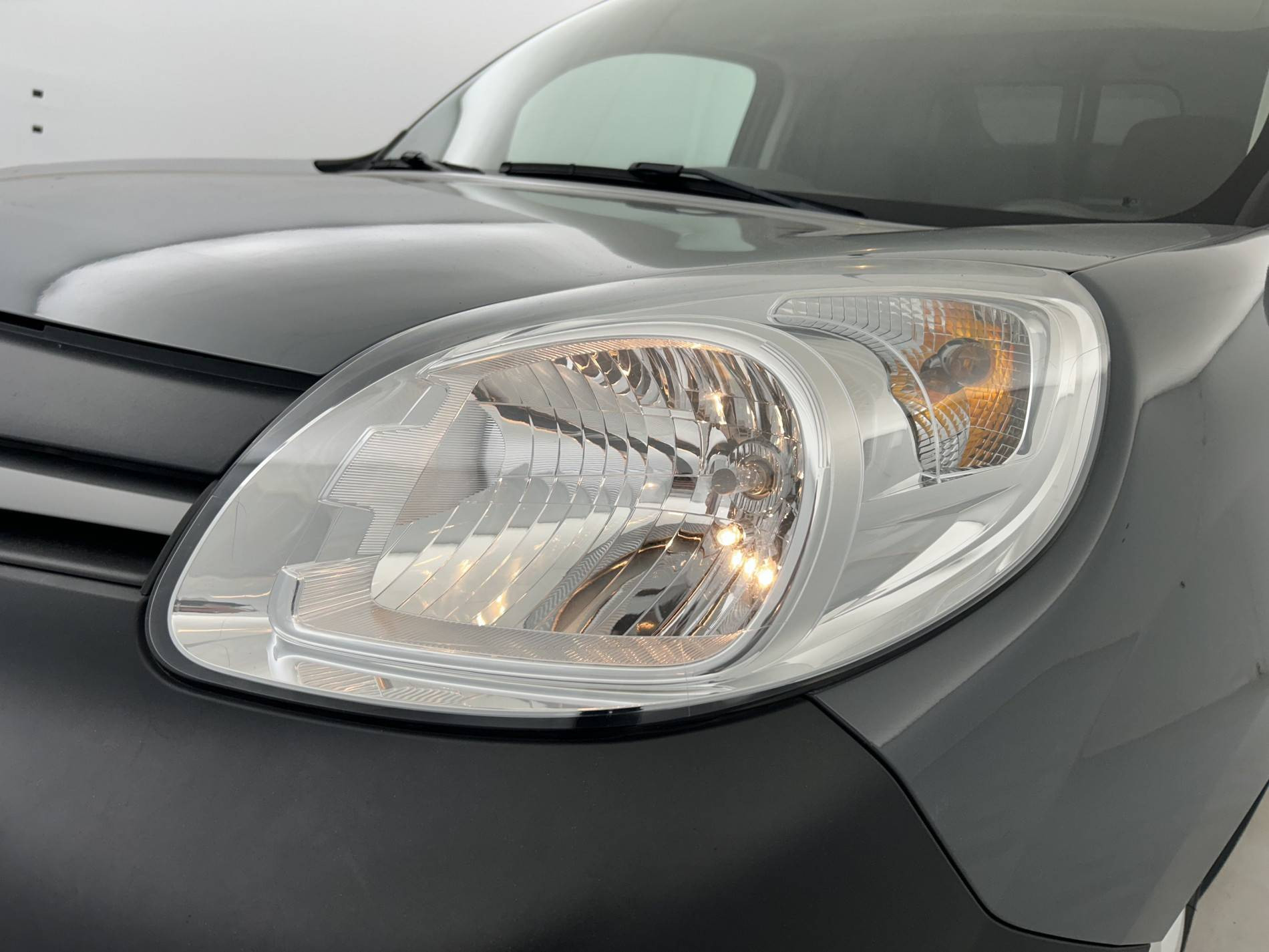 Vente en ligne Renault Kangoo Express  BLUE DCI 80 au prix de 11 990 €