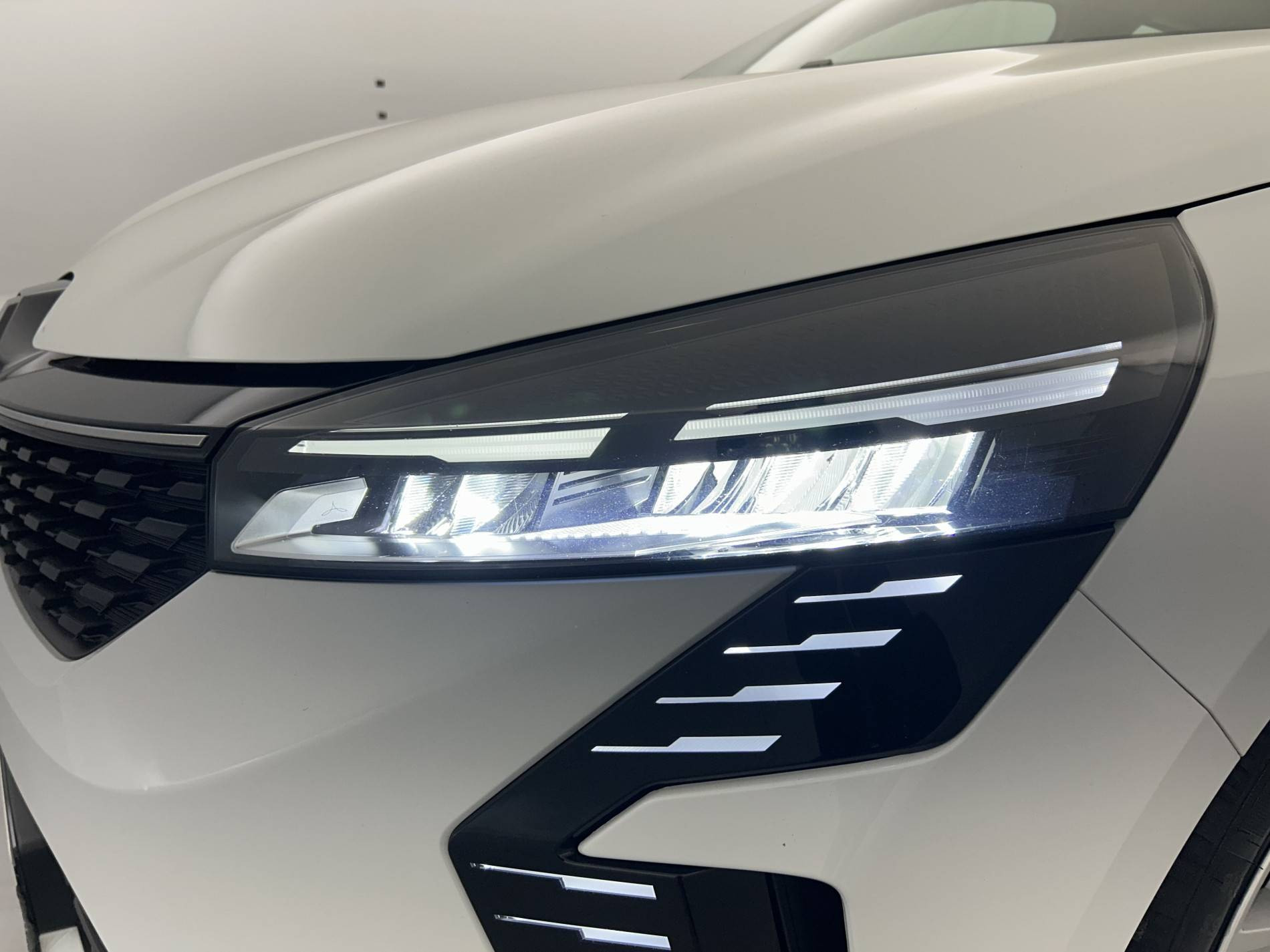 Vente en ligne Renault Clio 5 Clio E-Tech full hybrid 145 au prix de 18 290 €