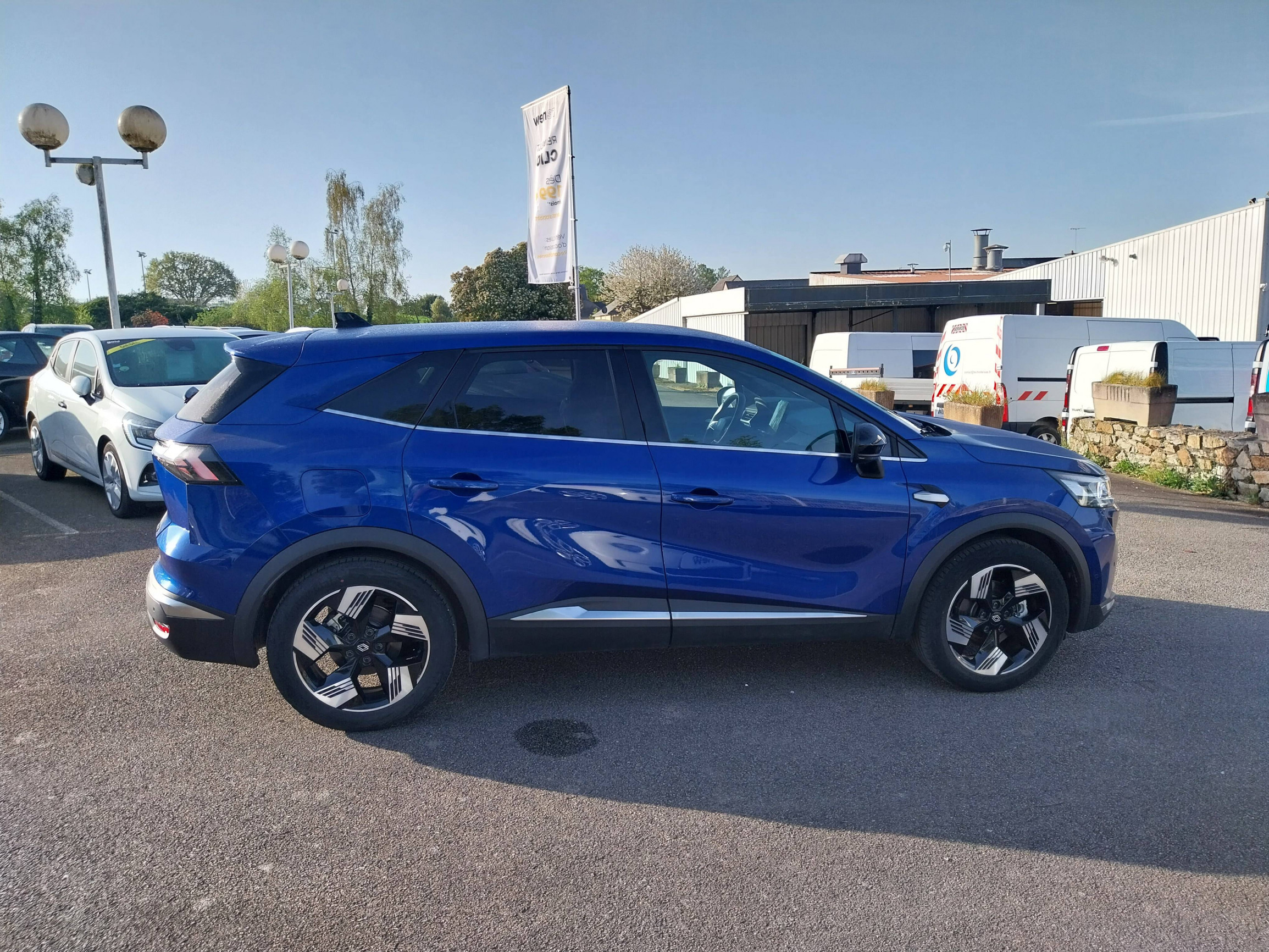 Vente en ligne Renault Symbioz  E-Tech full hybrid 145 au prix de 26 990 €
