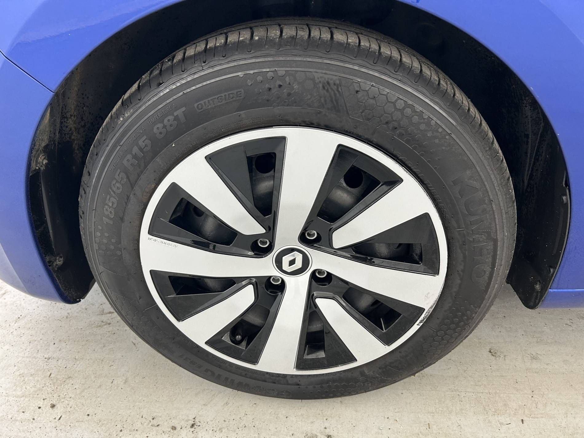 Vente en ligne Renault Clio 5 Clio TCe 90 au prix de 14 790 €