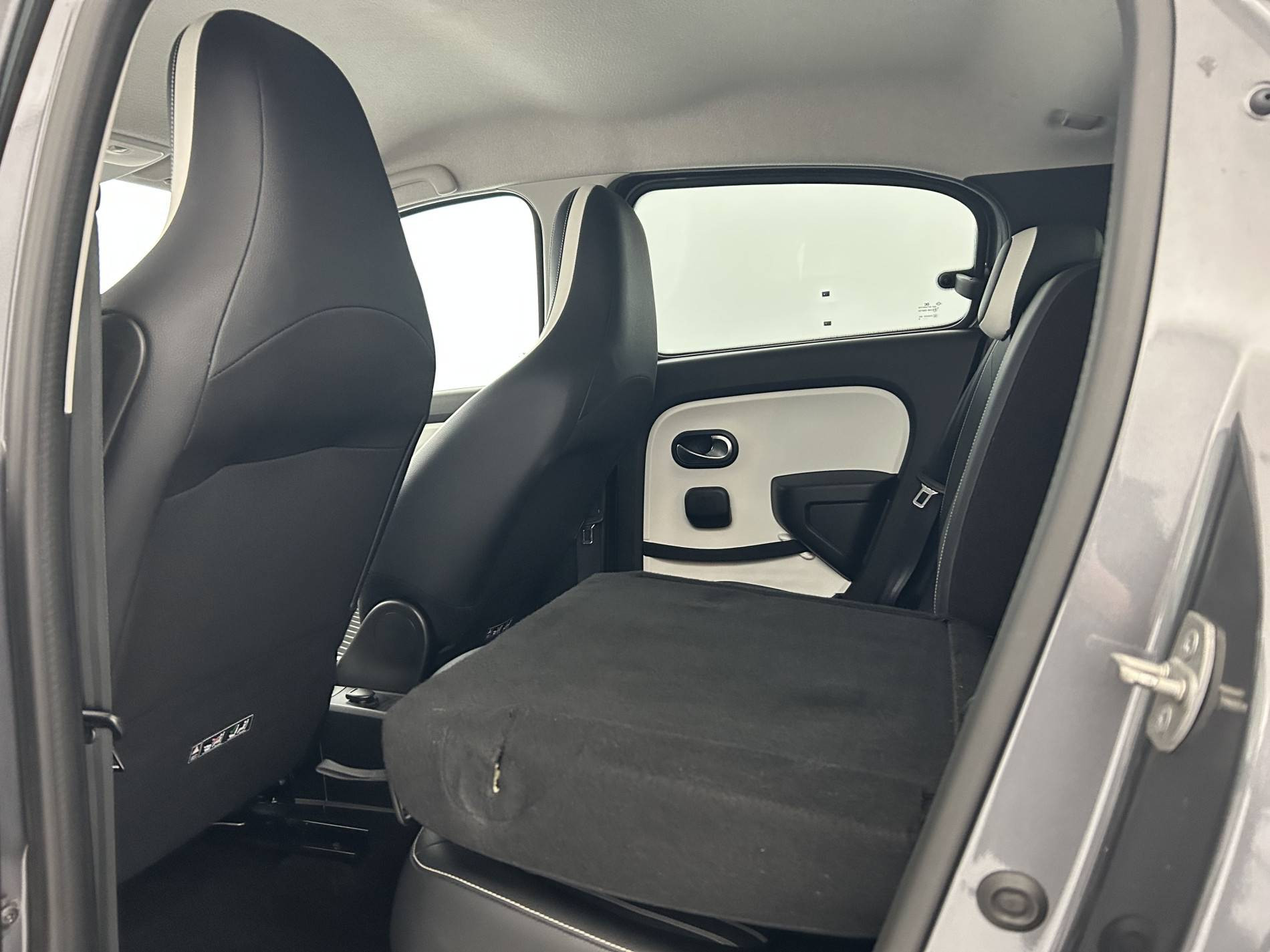 Vente en ligne Renault Twingo 3  TCe 95 au prix de 12 490 €