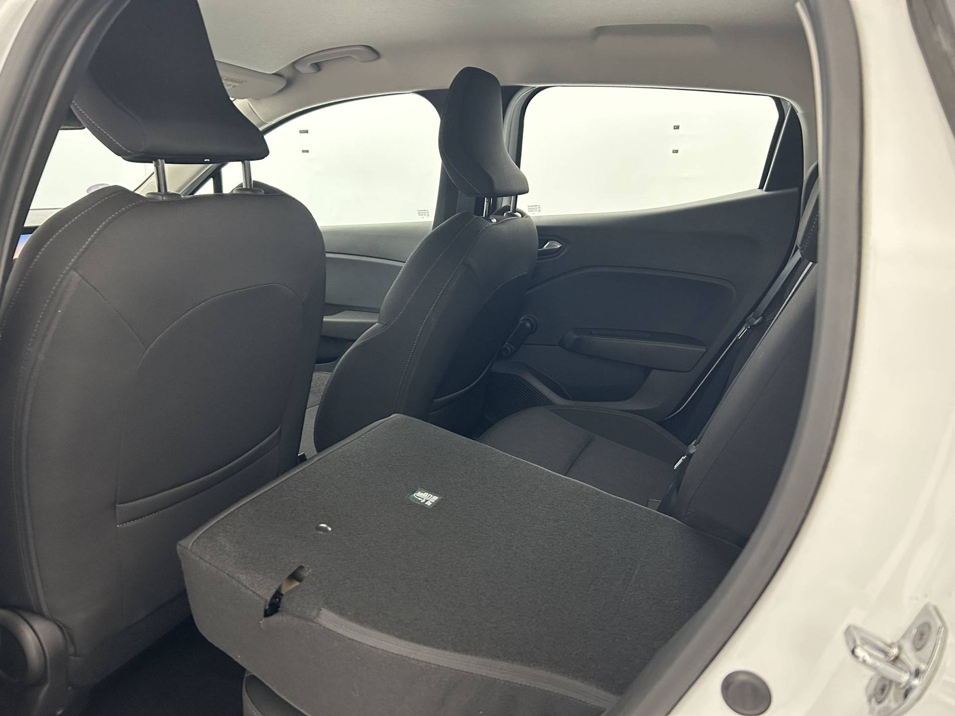 Vente en ligne Renault Clio 5 Clio SCe 65 - 21N au prix de 12 390 €