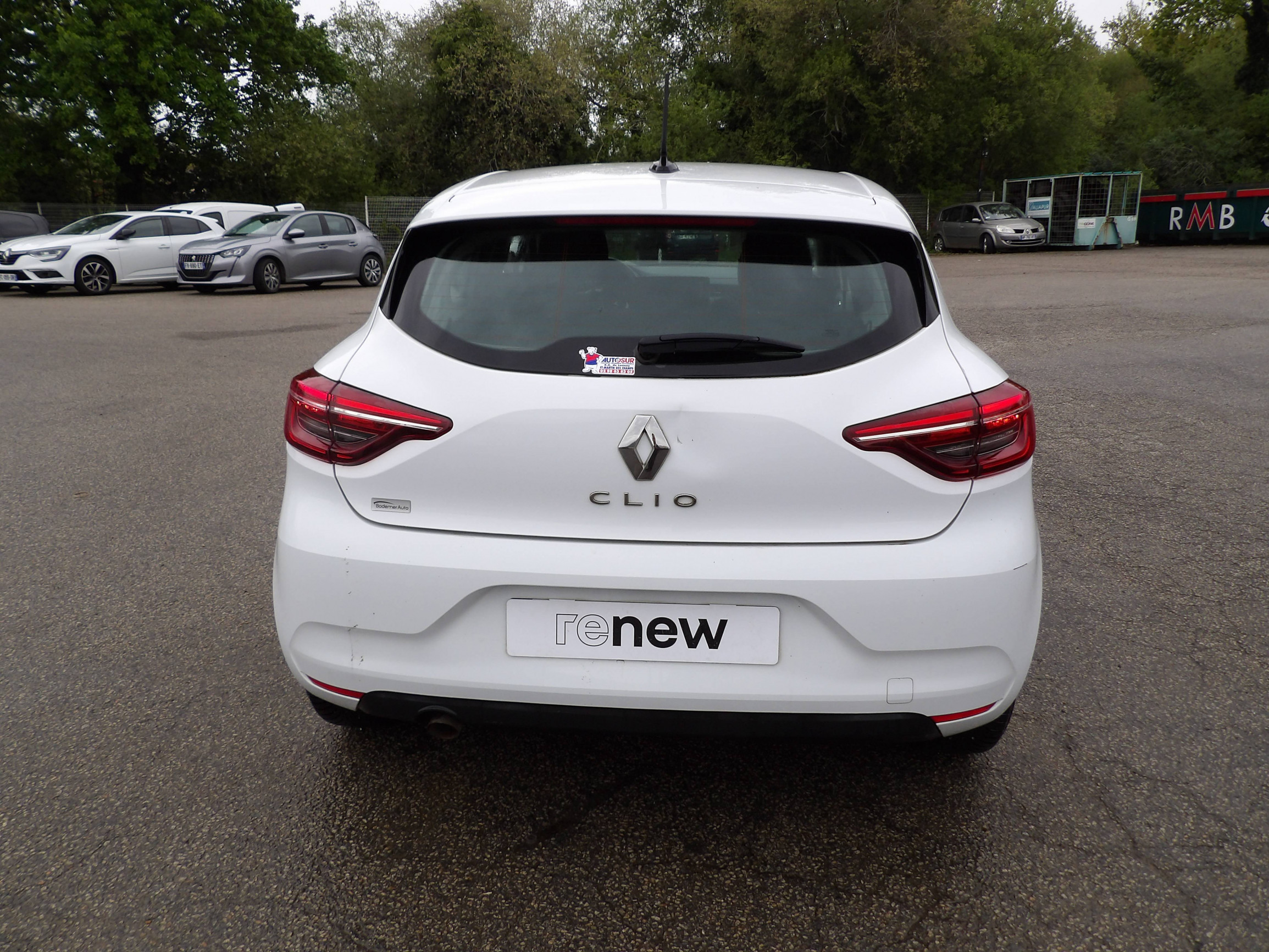 Vente en ligne Renault Clio 5 Clio SCe 65 - 21N au prix de 10 699 €