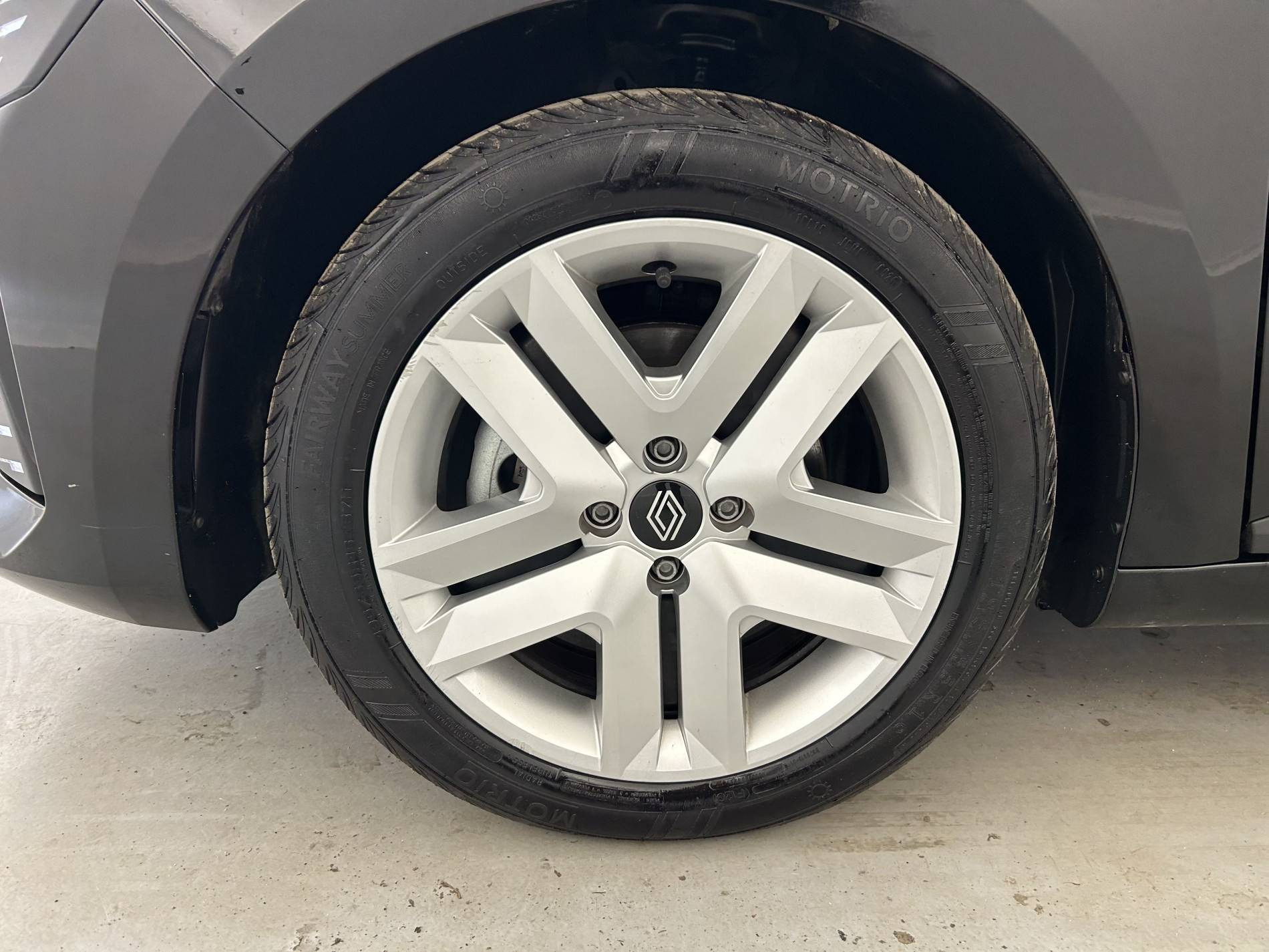 Vente en ligne Renault Clio 5 Clio E-Tech full hybrid 145 ch GSR2 au prix de 19 250 €