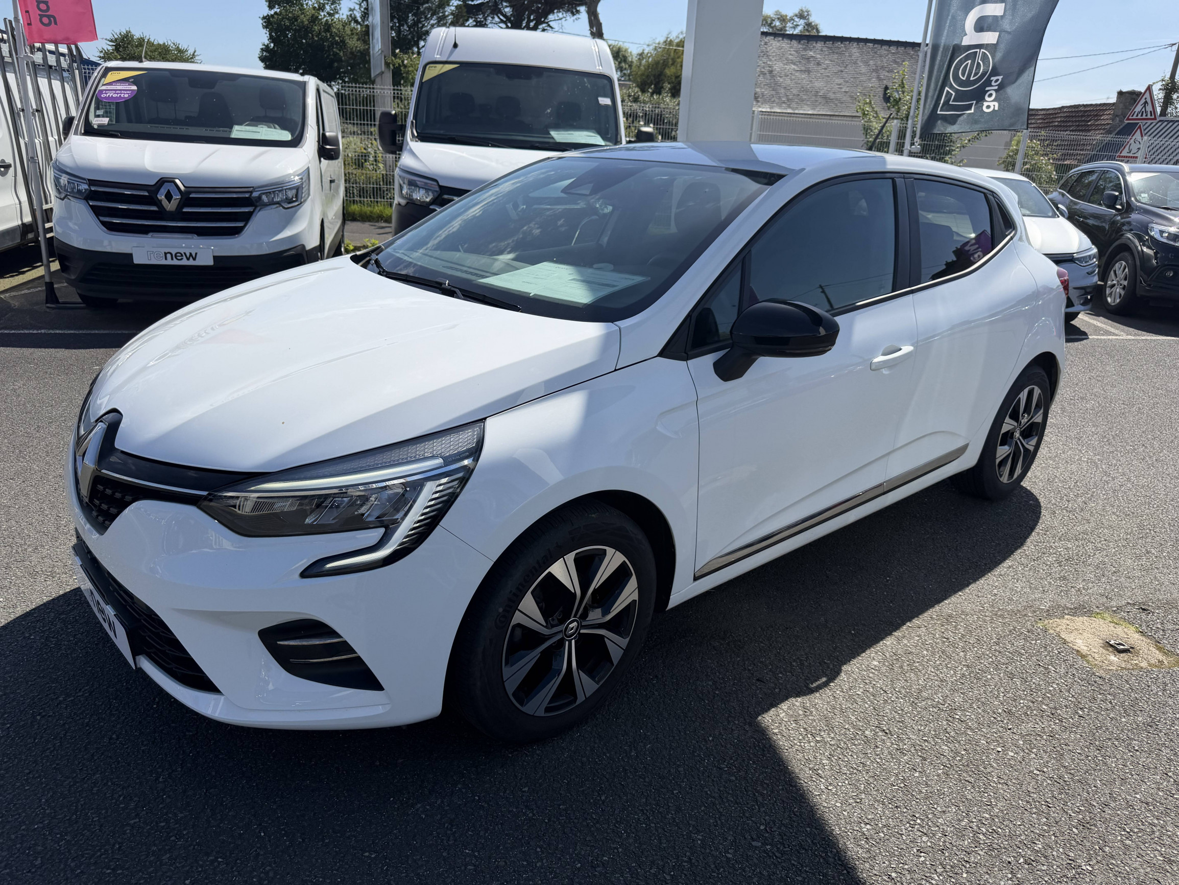 Vente en ligne Renault Clio 5 Clio SCe 65 au prix de 13 290 €