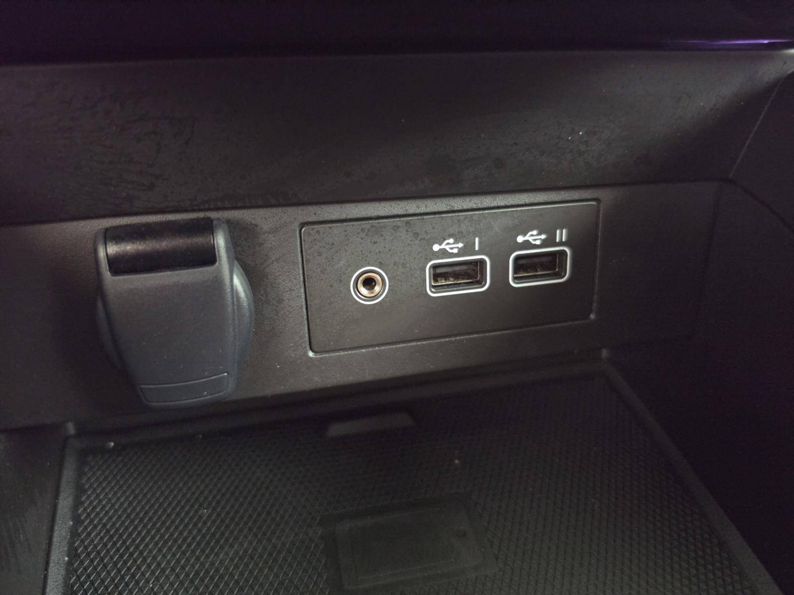 Vente en ligne Renault Clio 5 Clio E-Tech full hybrid 145 au prix de 18 490 €