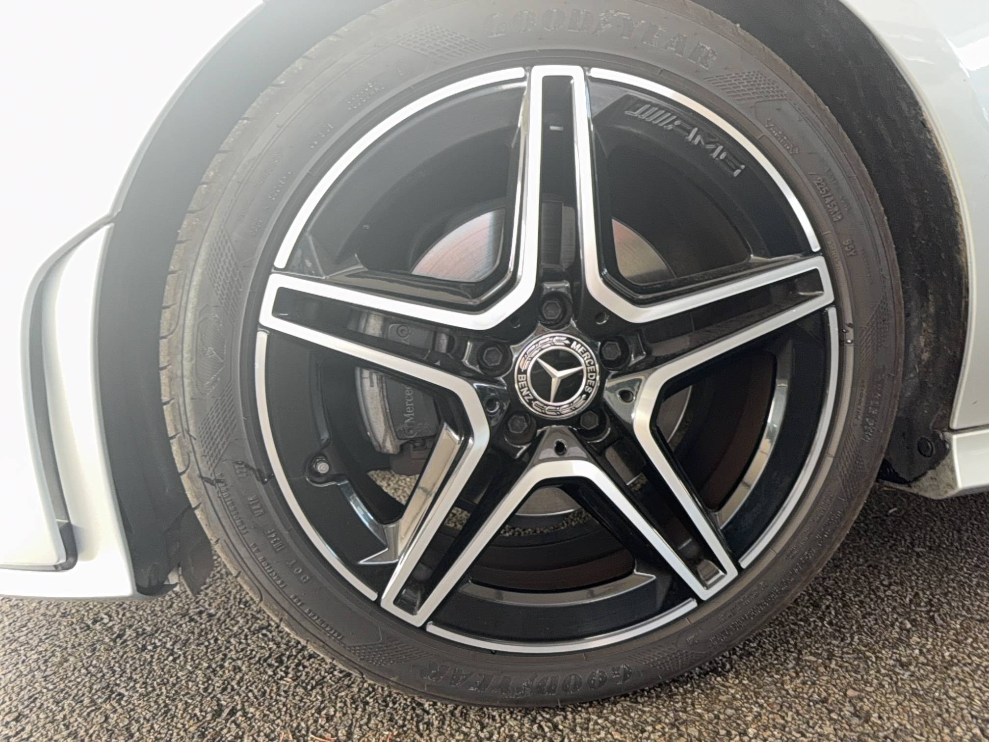 Vente en ligne Mercedes CLA Shooting Brake CLA Coupé 180 d 8G-DCT au prix de 25 990 €