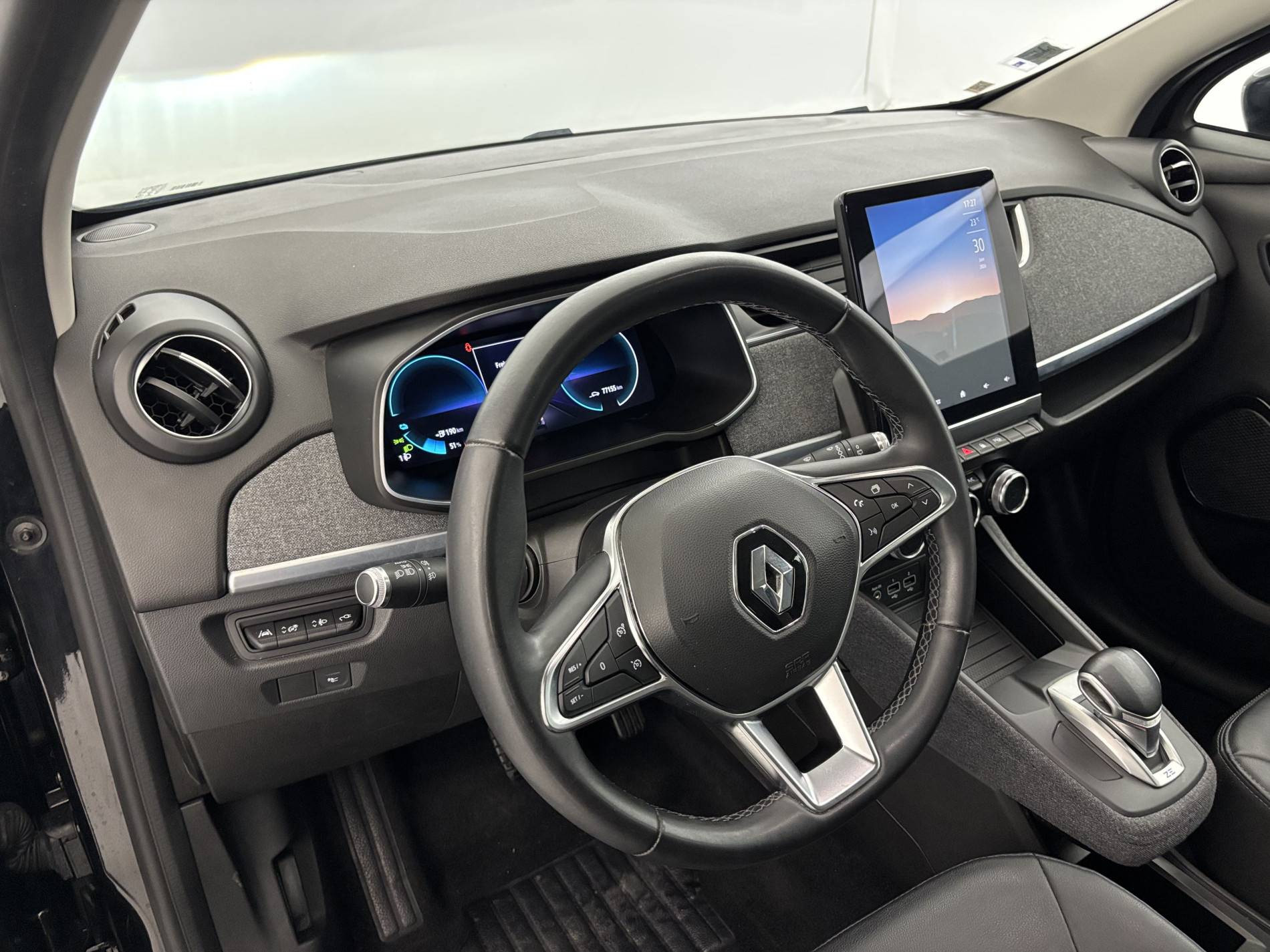 Vente en ligne Renault Zoé Zoe R135 - 22B au prix de 16 790 €