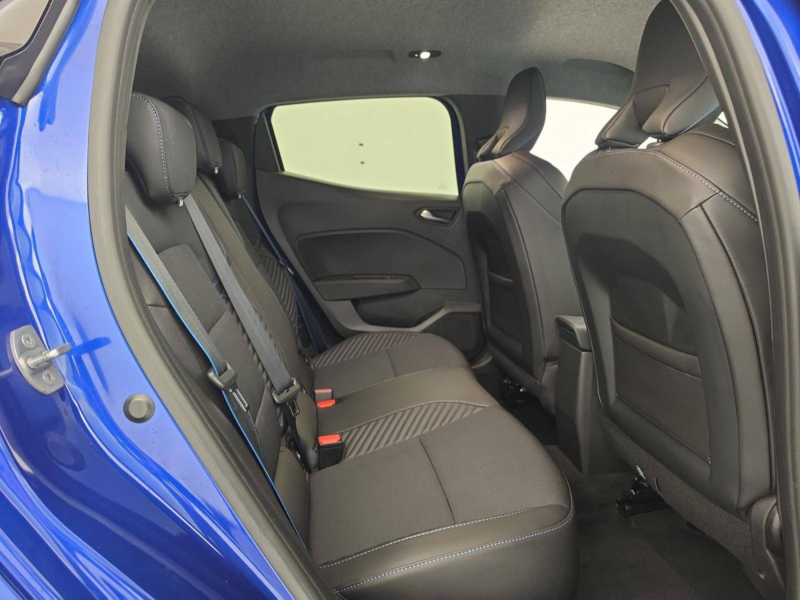 Vente en ligne Renault Clio 5 Clio E-Tech full hybrid 145 ch GSR2 au prix de 21 990 €