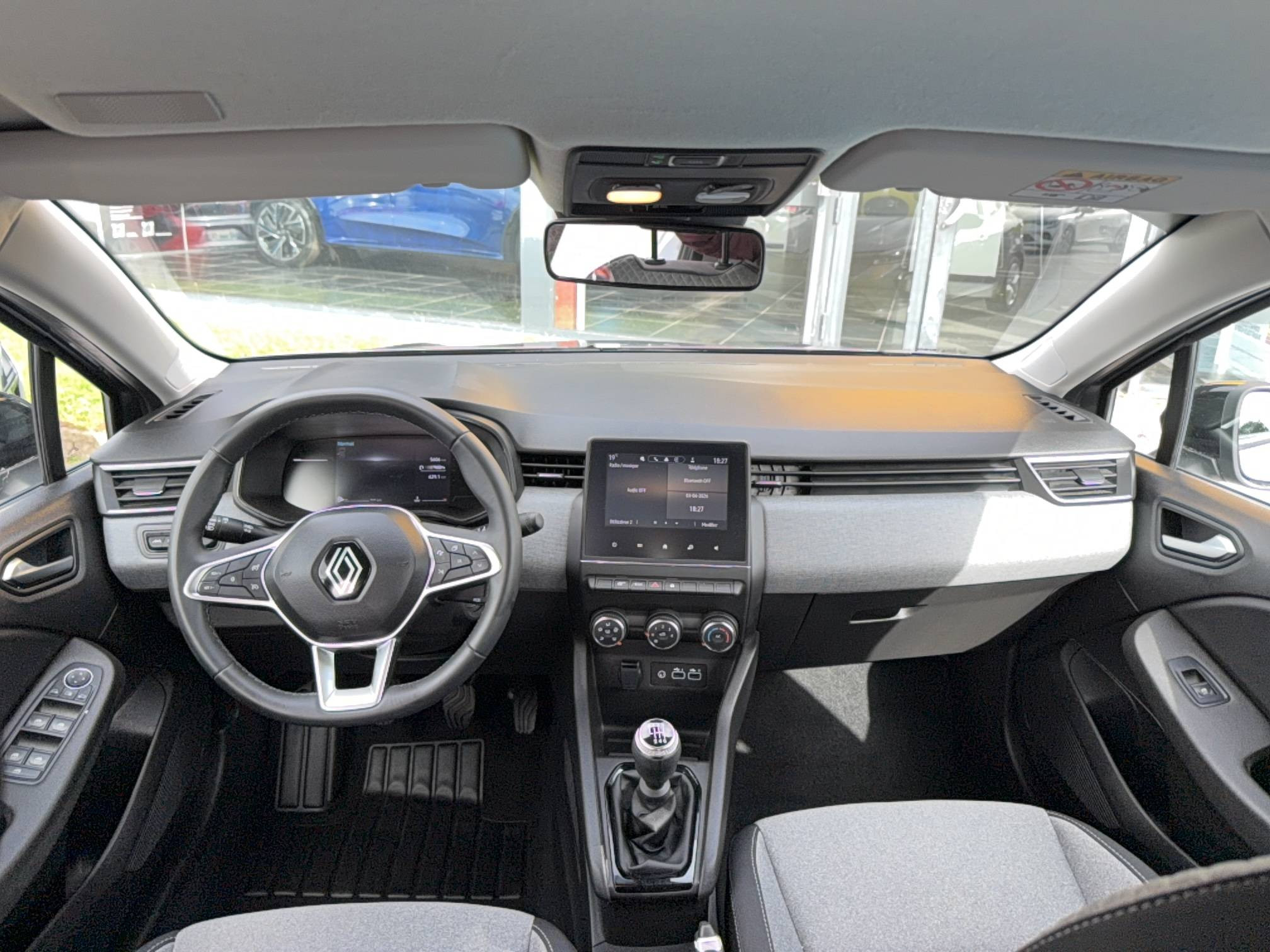 Vente en ligne Renault Clio 5 Clio TCe 90 au prix de 15 990 €