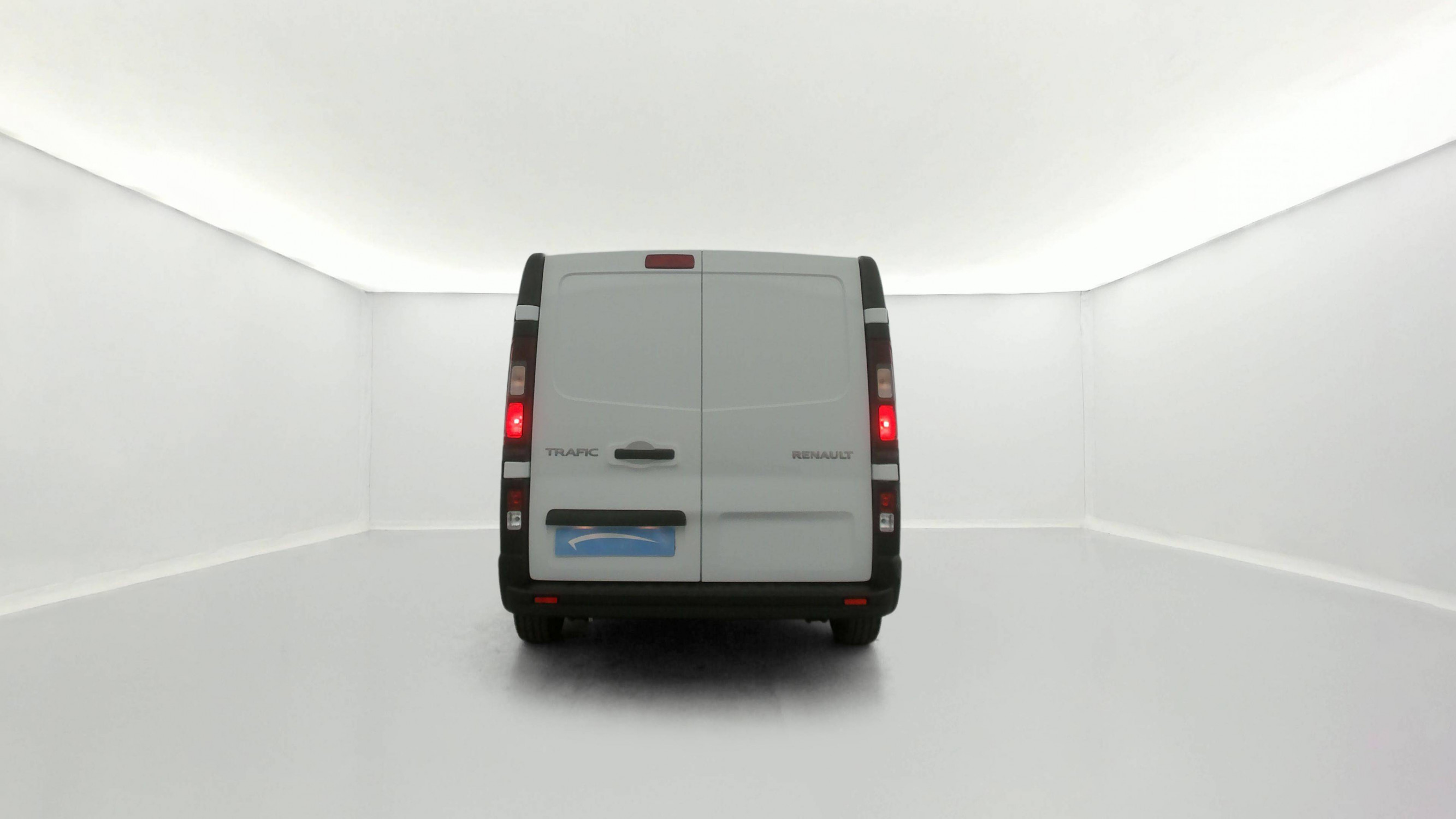 Vente en ligne Renault Trafic 3 Fourgon TRAFIC FG BLUE DCI 130 L1H1 3T GSR2 au prix de 24 590 €