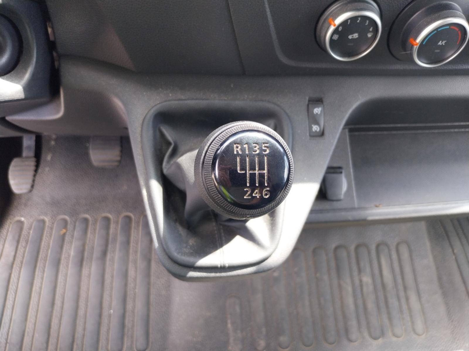 Vente en ligne Renault Master Fourgon MASTER FGN TRAC F3500 L3H3 BLUE DCI 135 au prix de 26 890 €
