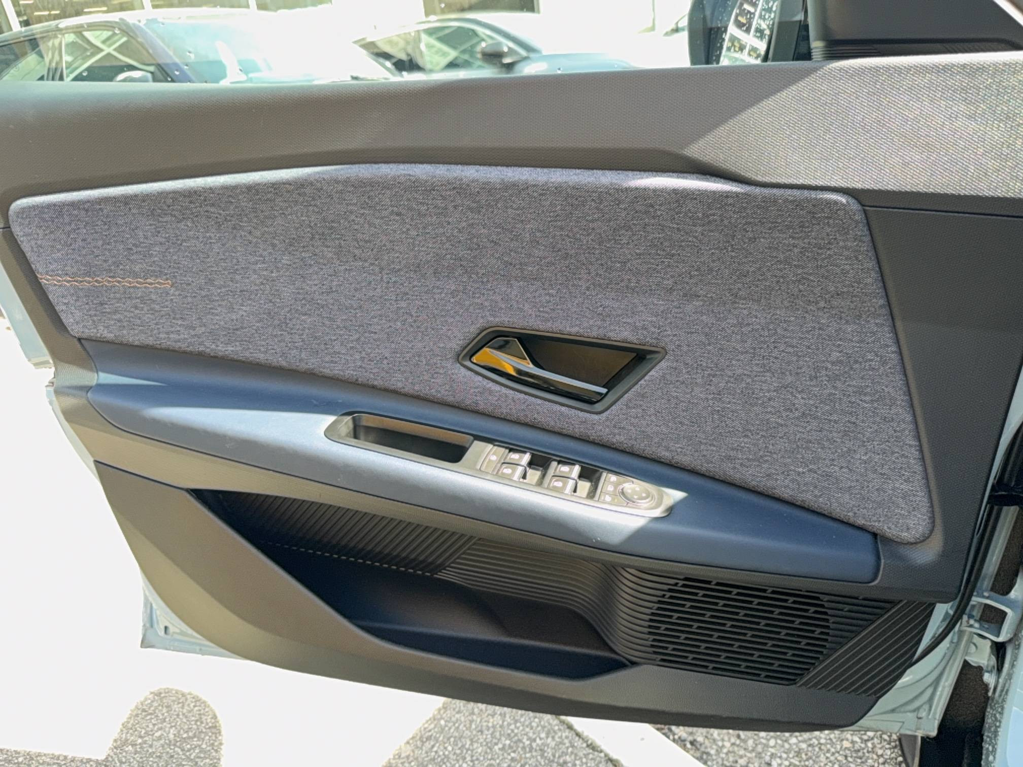 Vente en ligne Renault R4 E-Tech  150 ch autonomie confort au prix de 34 990 €