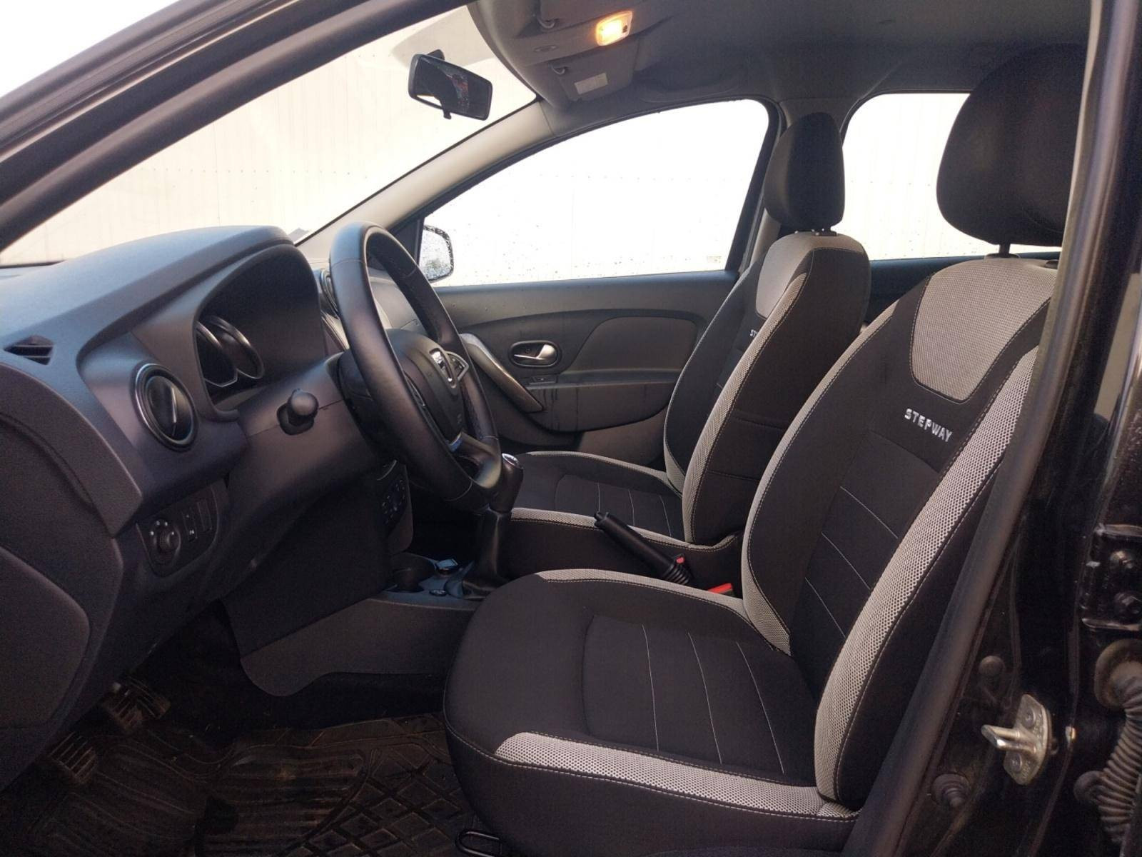 Vente en ligne Dacia Logan 2  ECO-G 100 au prix de 12 990 €