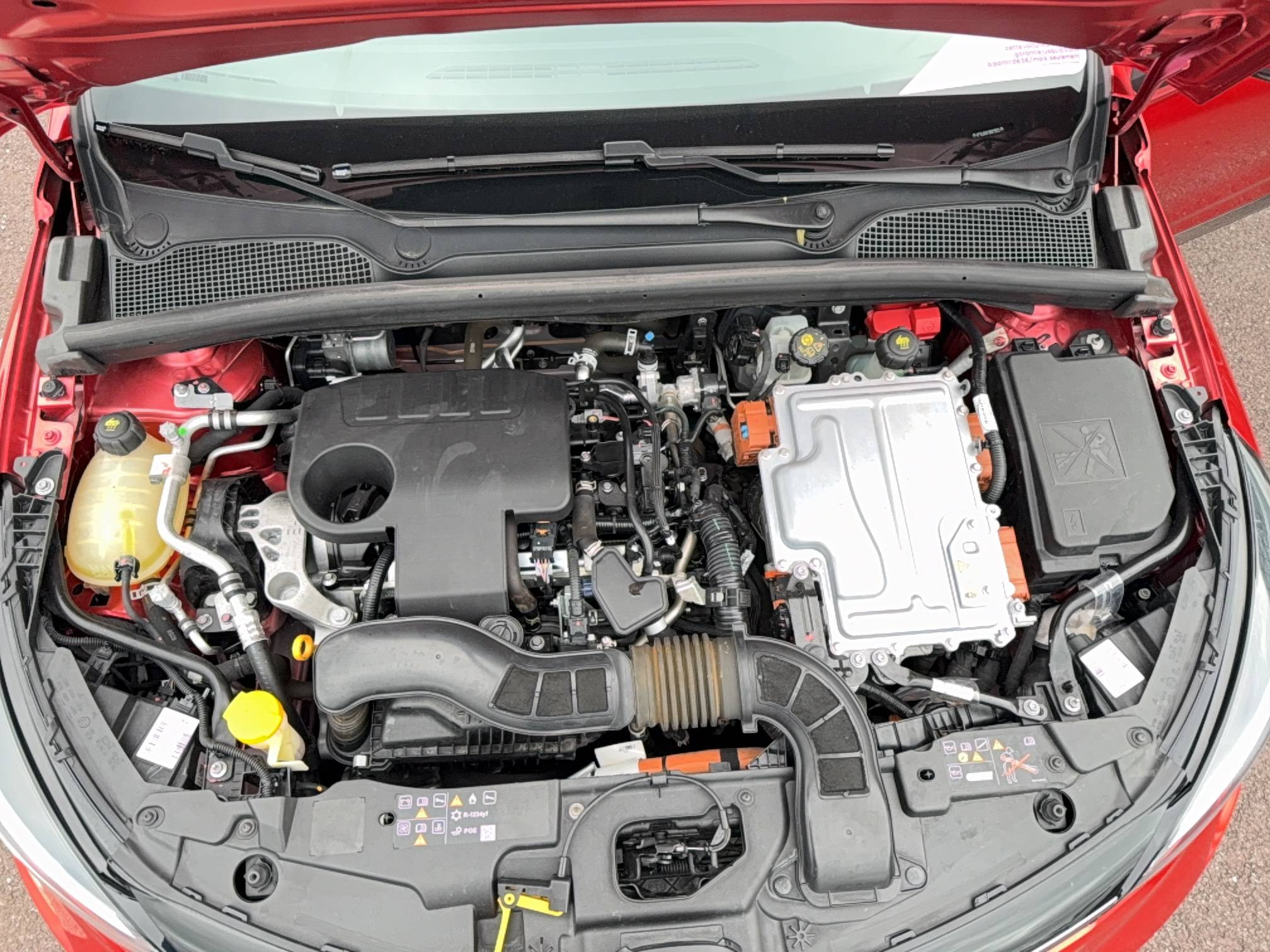Vente en ligne Renault Clio 5 Clio E-Tech 140 - 21N au prix de 15 375 €