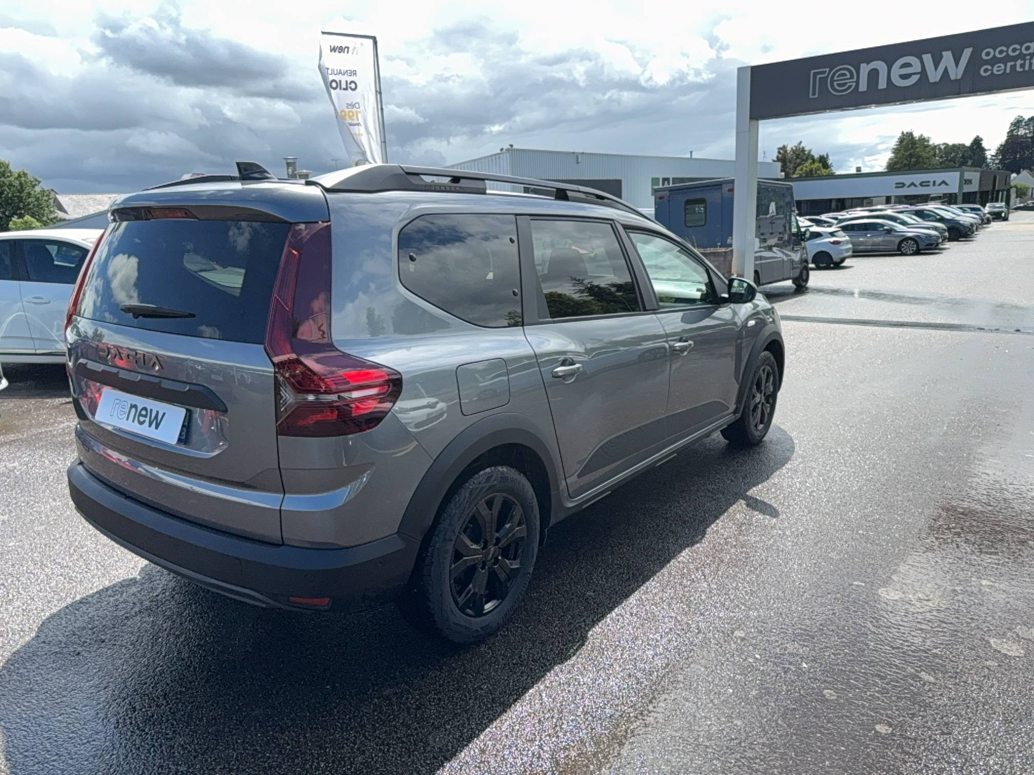 Vente en ligne Dacia Jogger  Hybrid 140 7 places GSR2 au prix de 25 790 €
