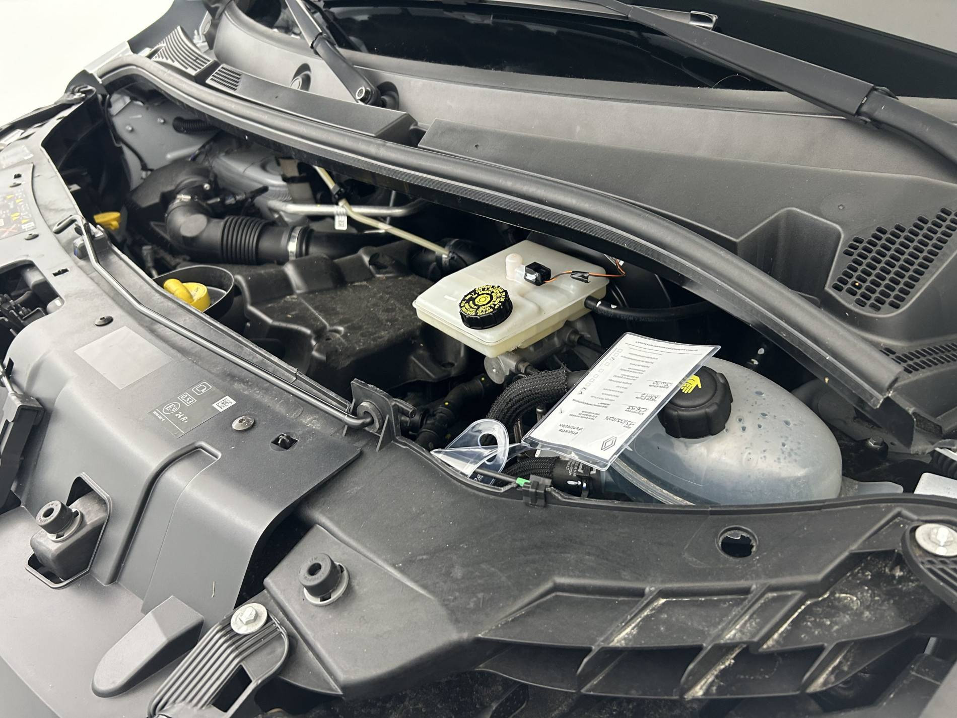 Vente en ligne Renault Master Fourgon MASTER FGN TRAC F3500 L3H3 BLUE DCI 135 au prix de 26 490 €