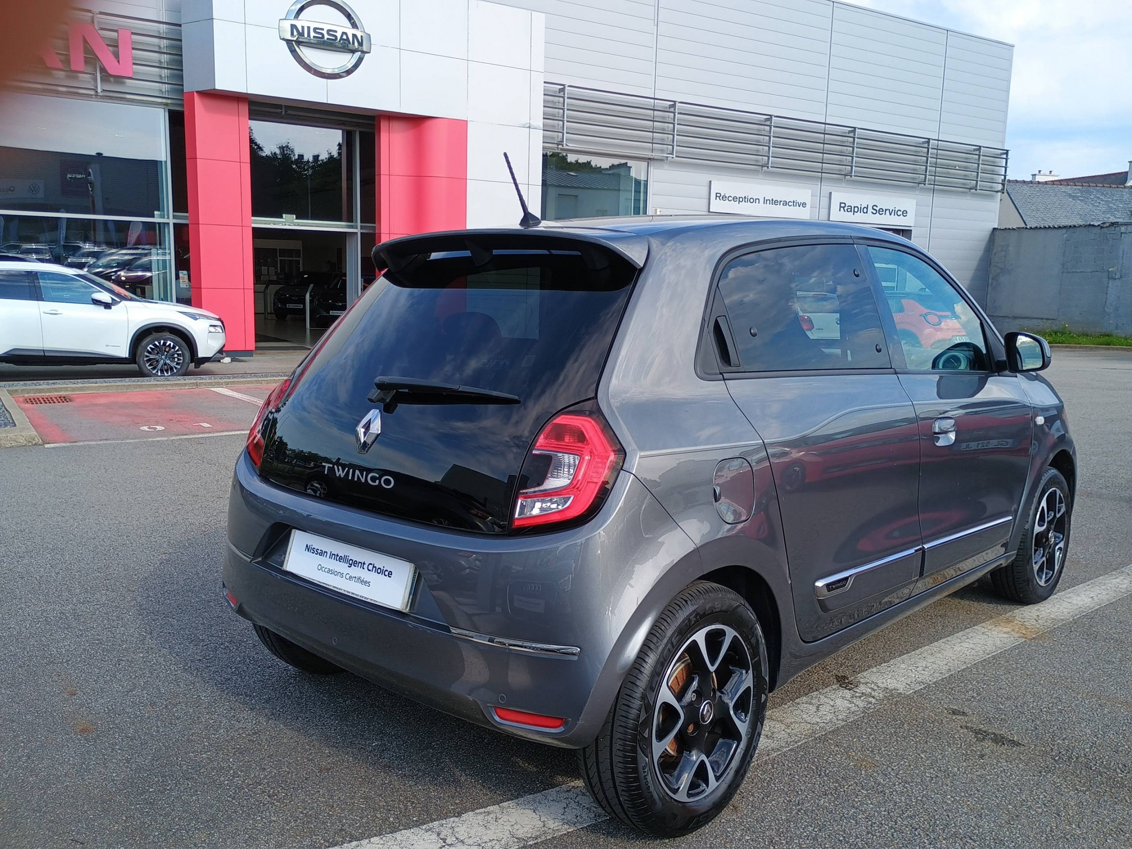 Vente en ligne Renault Twingo 3  TCe 95 au prix de 11 990 €