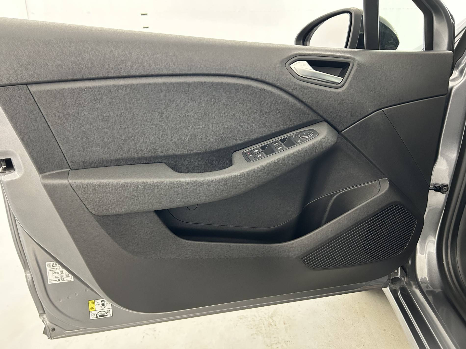 Vente en ligne Renault Clio 5 Clio E-Tech full hybrid 145 ch GSR2 au prix de 19 590 €