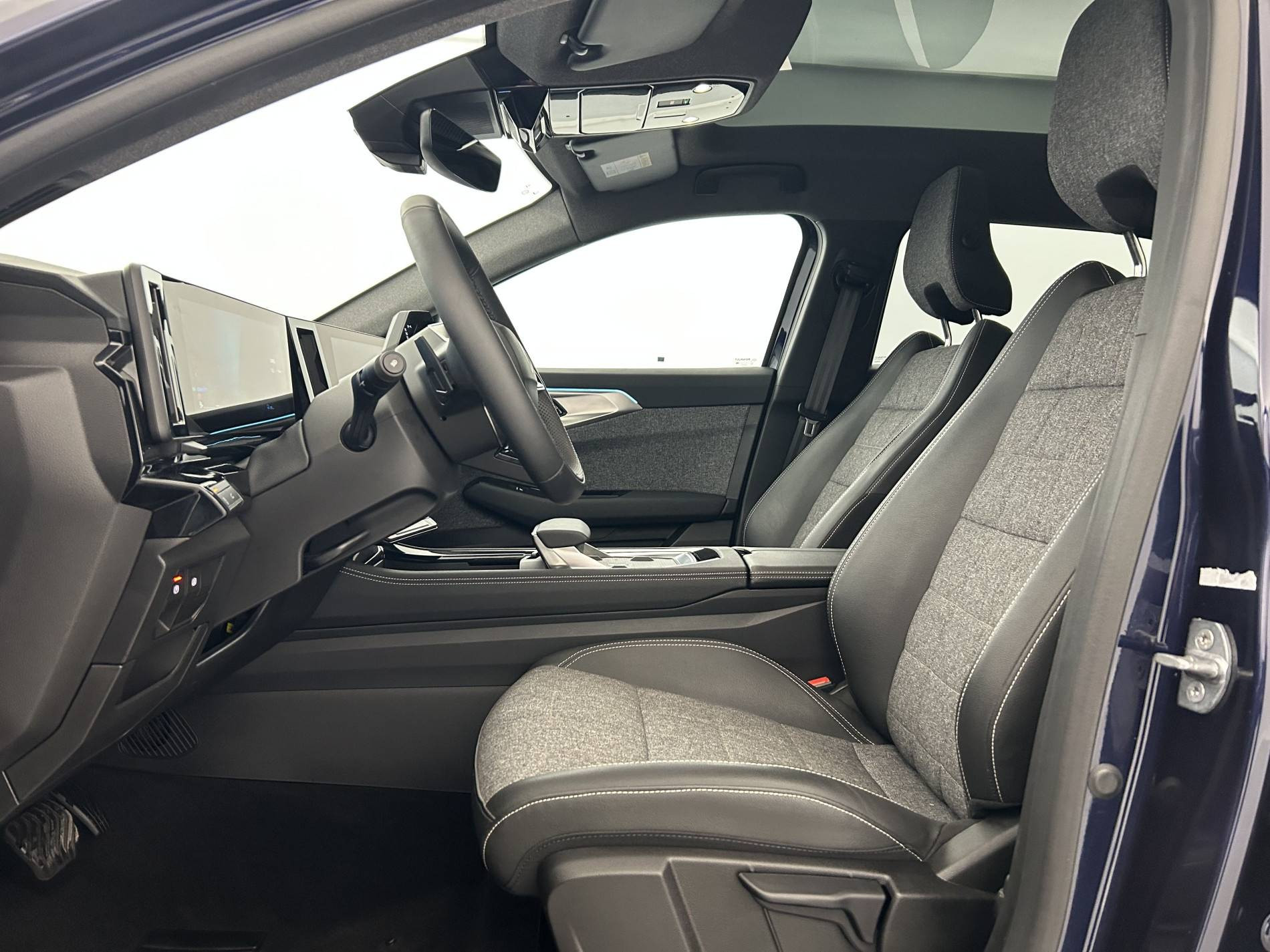 Vente en ligne Renault Espace Espace E-Tech full hybrid 200 GSR2 au prix de 35 490 €