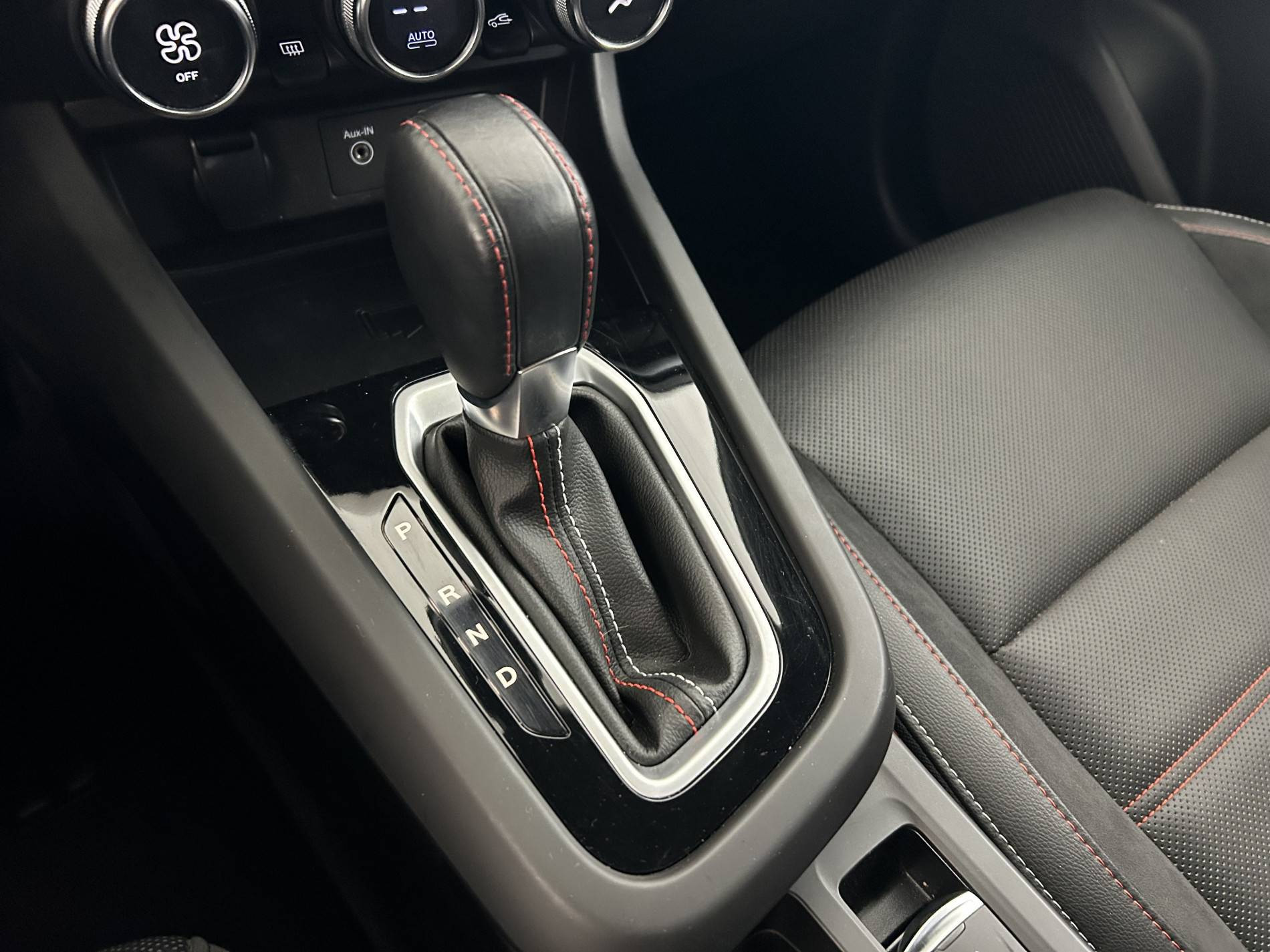 Vente en ligne Renault Arkana  TCe 140 EDC FAP - 21B au prix de 19 990 €