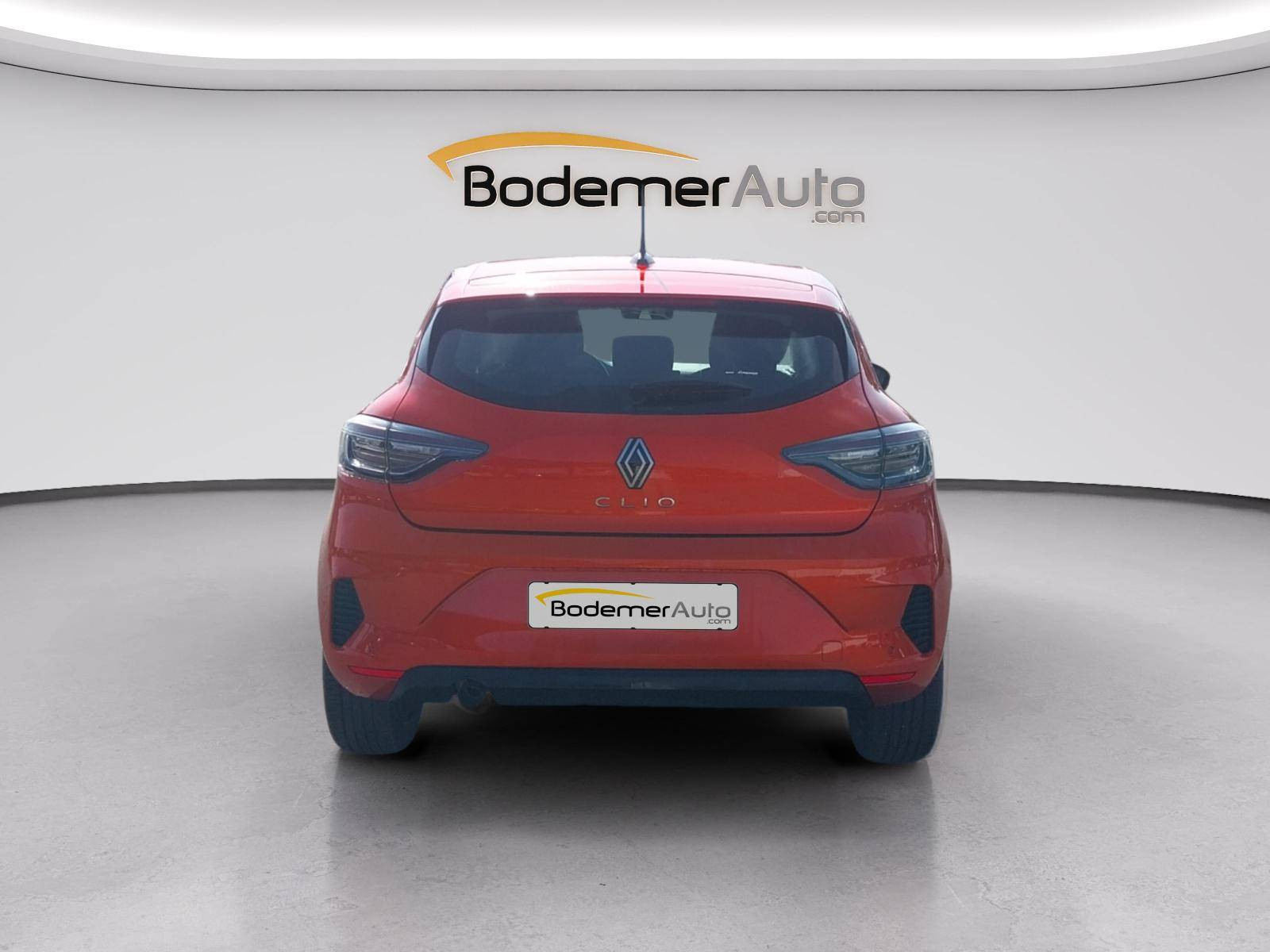 Vente en ligne Renault Clio 5 Clio TCe 90 au prix de 14 900 €