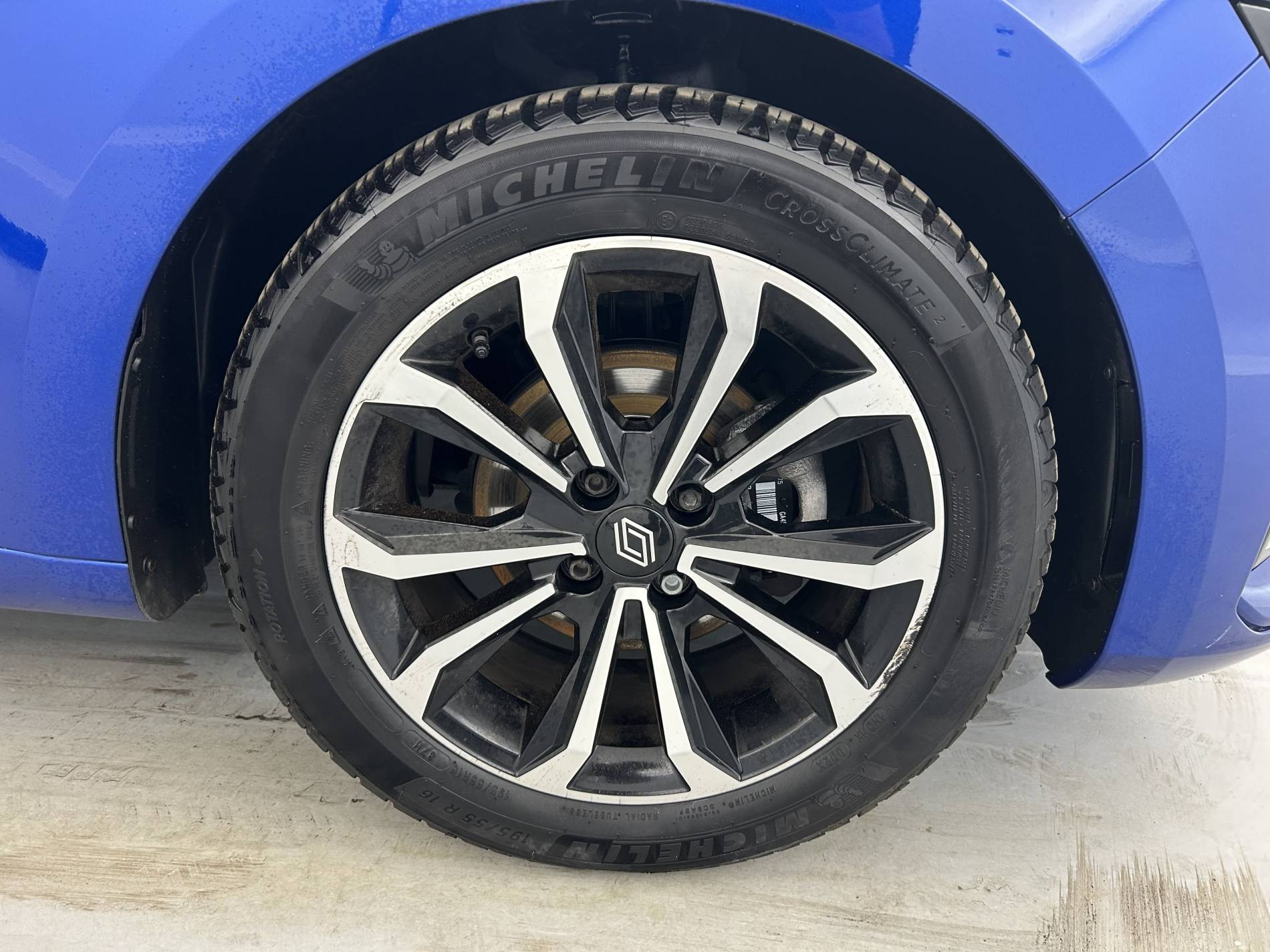 Vente en ligne Renault Clio 5 Clio TCe 90 au prix de 15 990 €