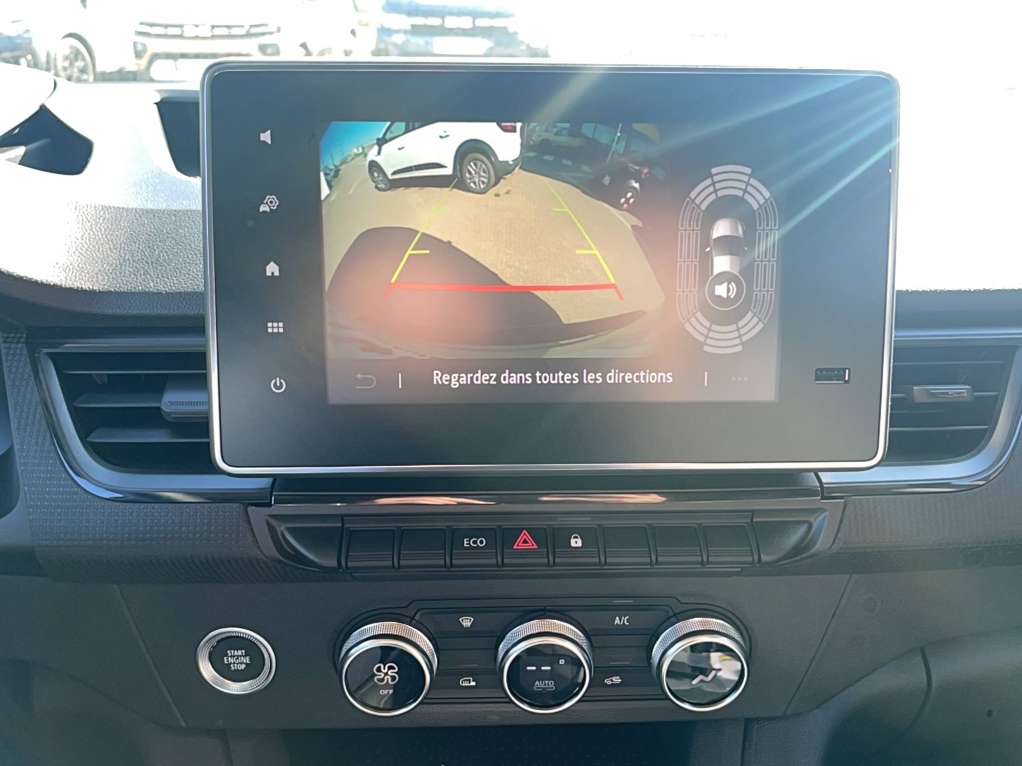 Vente en ligne Renault Kangoo Van E-Tech  FG TOLE L1 AC22/DC80 GSR2 au prix de 29 991 €