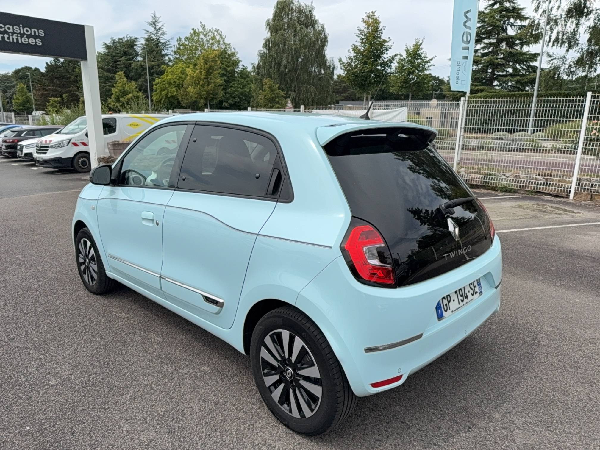 Vente en ligne Renault Twingo Electrique Twingo III E-Tech au prix de 12 490 €
