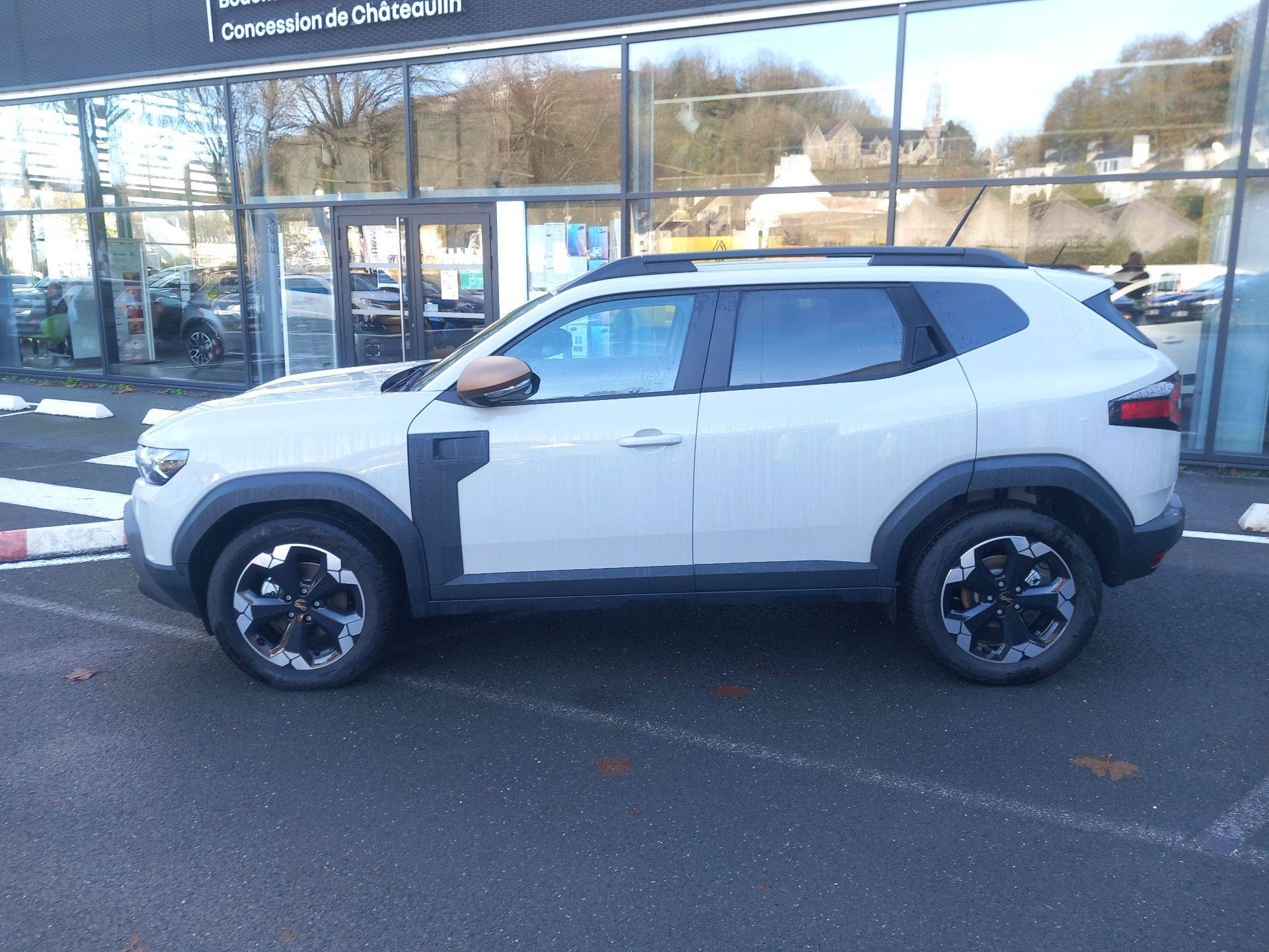 Vente en ligne Dacia Duster  Hybrid 140  au prix de 27 990 €