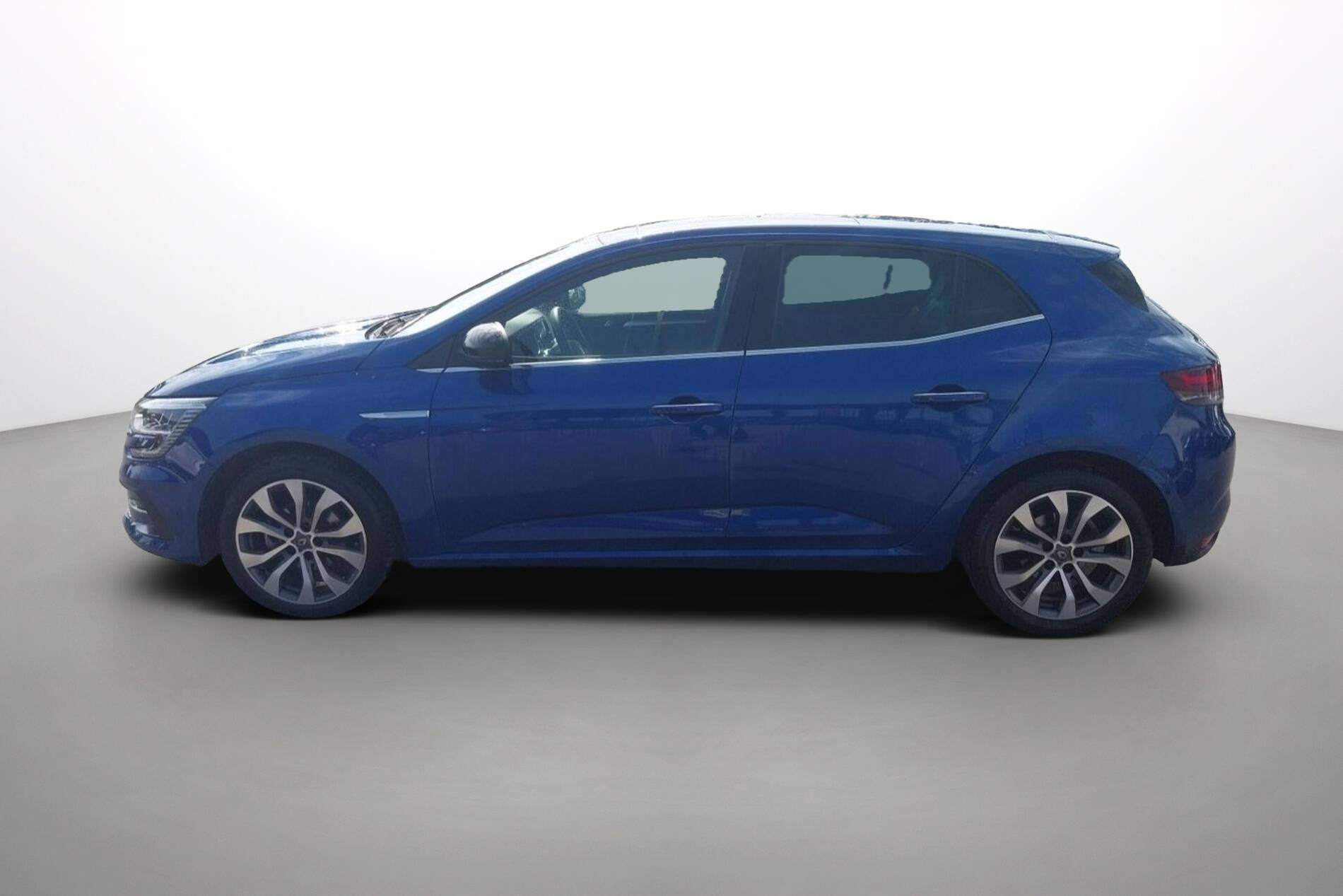 Vente en ligne Renault Megane 4  Blue dCi 115 EDC au prix de 20 990 €