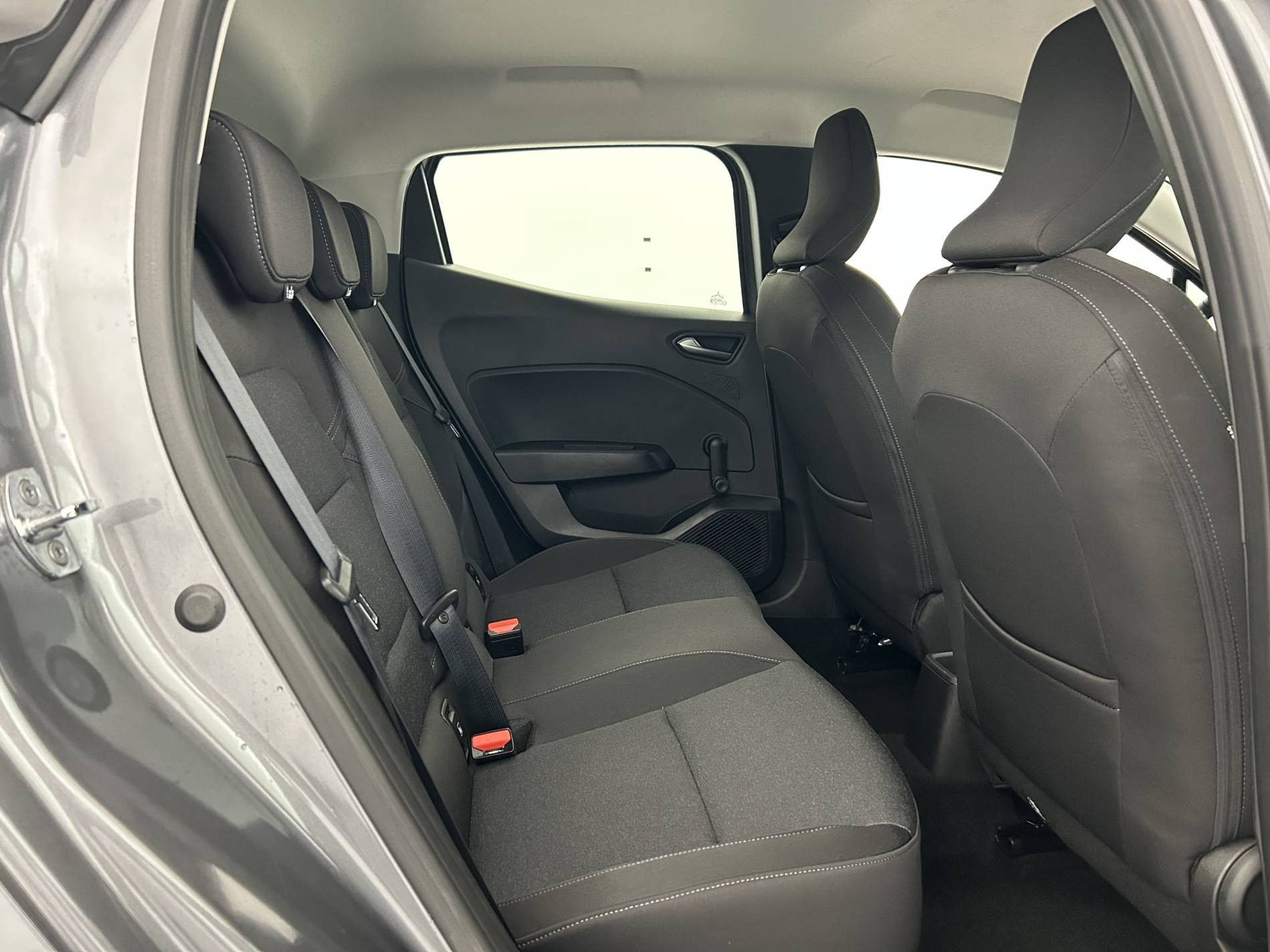 Vente en ligne Renault Clio 5 Clio TCe 90 au prix de 13 791 €