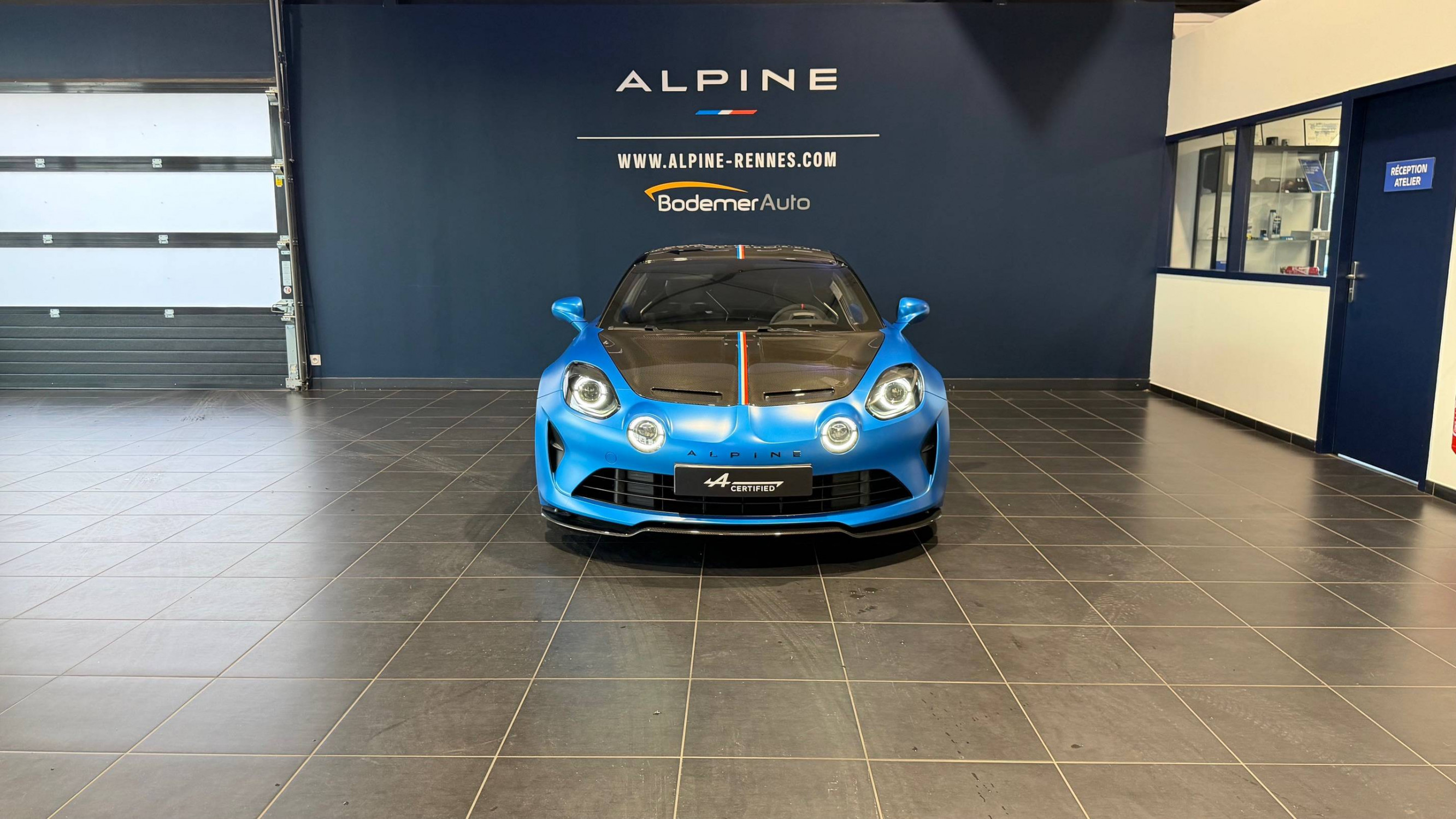 Vente en ligne Alpine A110  1.8T 300 ch au prix de 98 990 €