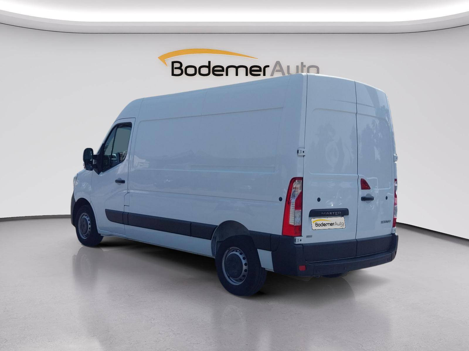 Vente en ligne Renault Master Fourgon MASTER FGN TRAC F3500 L2H2 BLUE DCI 135 au prix de 16 990 €