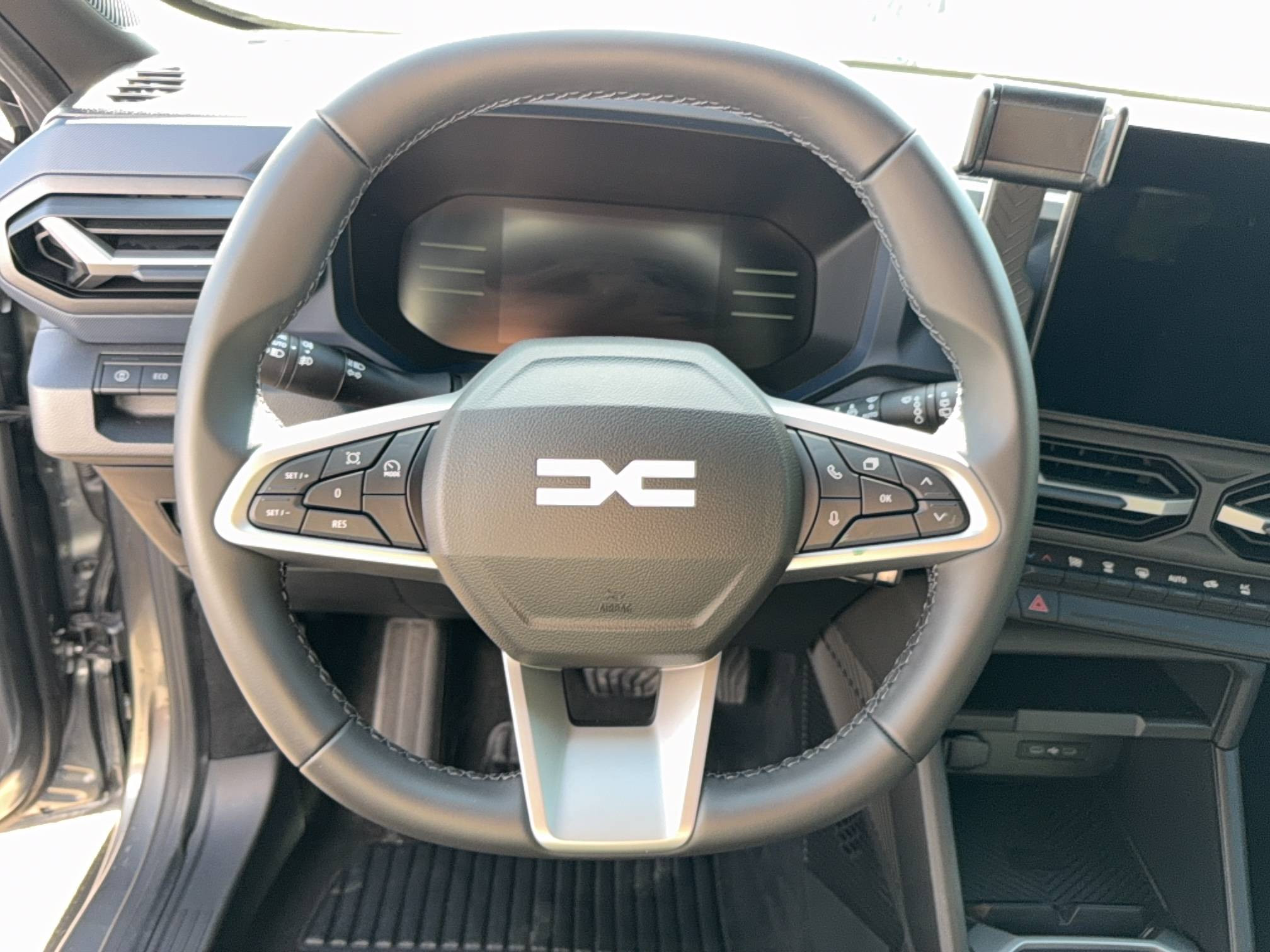 Vente en ligne Dacia Duster  Hybrid 140 au prix de 26 490 €