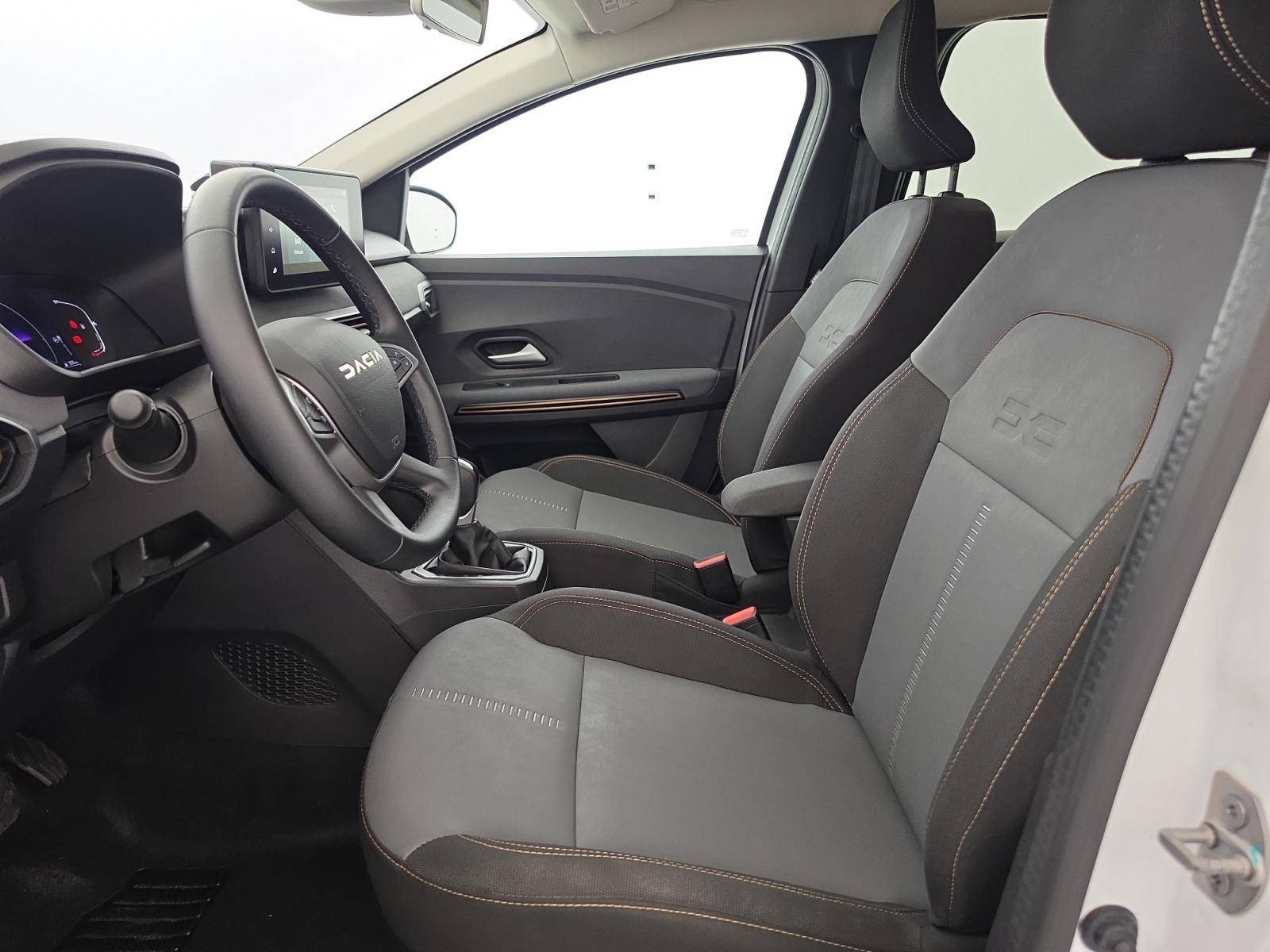 Vente en ligne Dacia Jogger  Hybrid 140 5 places au prix de 19 900 €
